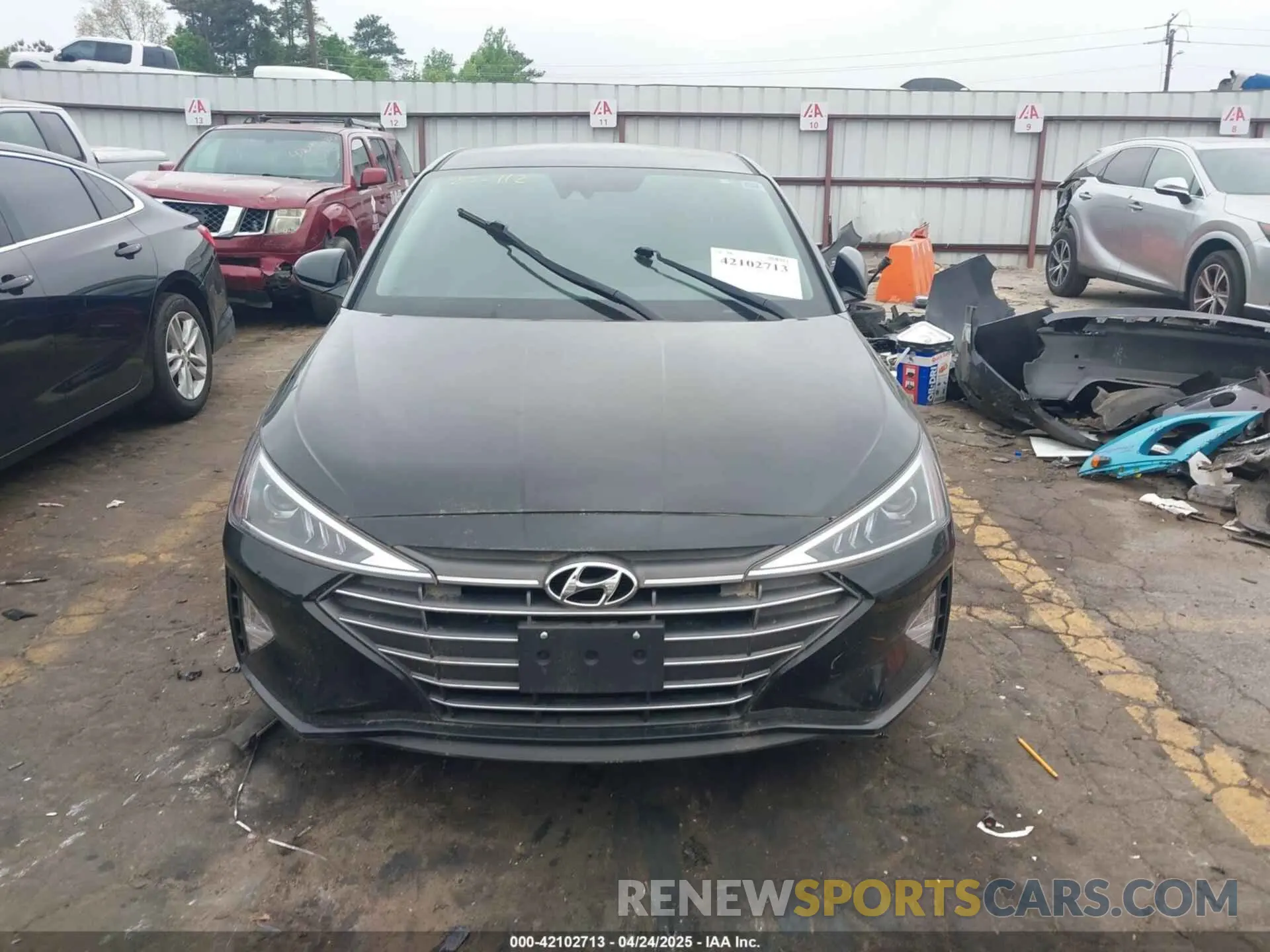 11 Photograph of a damaged car 5NPD84LF2LH625010 HYUNDAI ELANTRA 2020