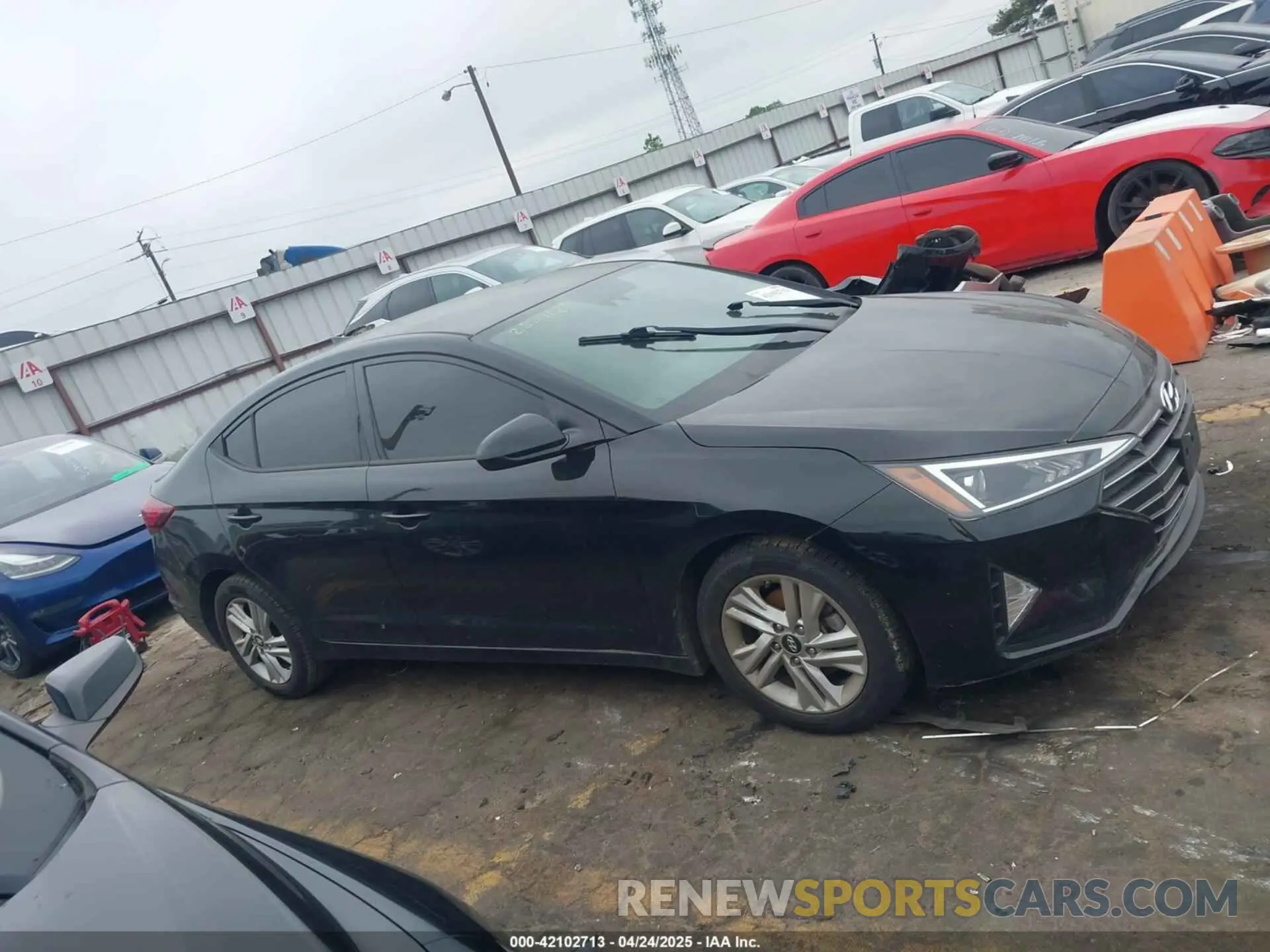 12 Photograph of a damaged car 5NPD84LF2LH625010 HYUNDAI ELANTRA 2020