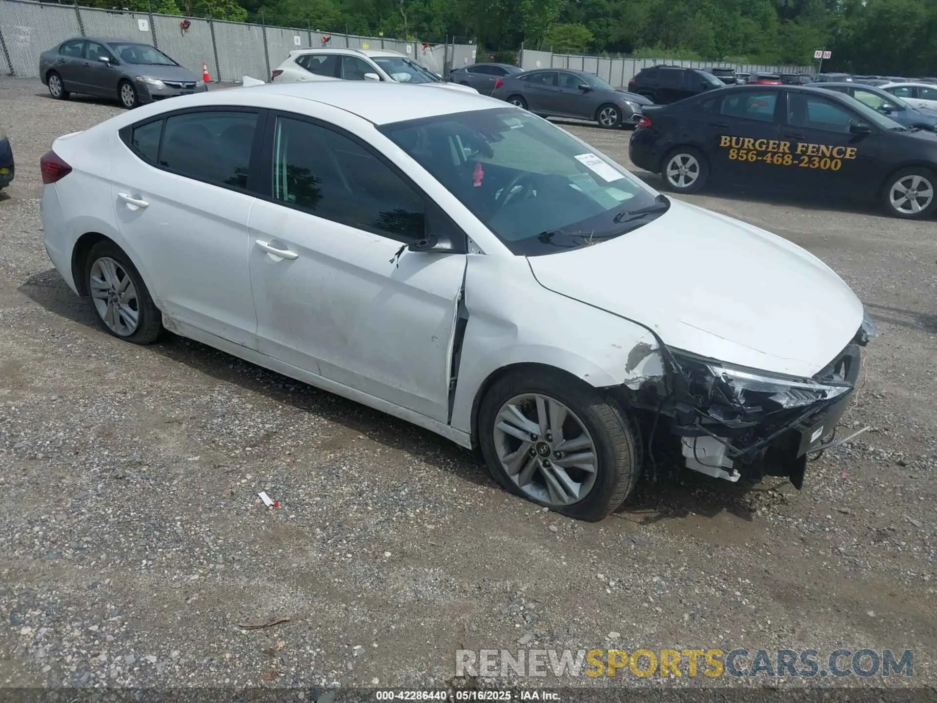 1 Photograph of a damaged car 5NPD84LF2LH628019 HYUNDAI ELANTRA 2020