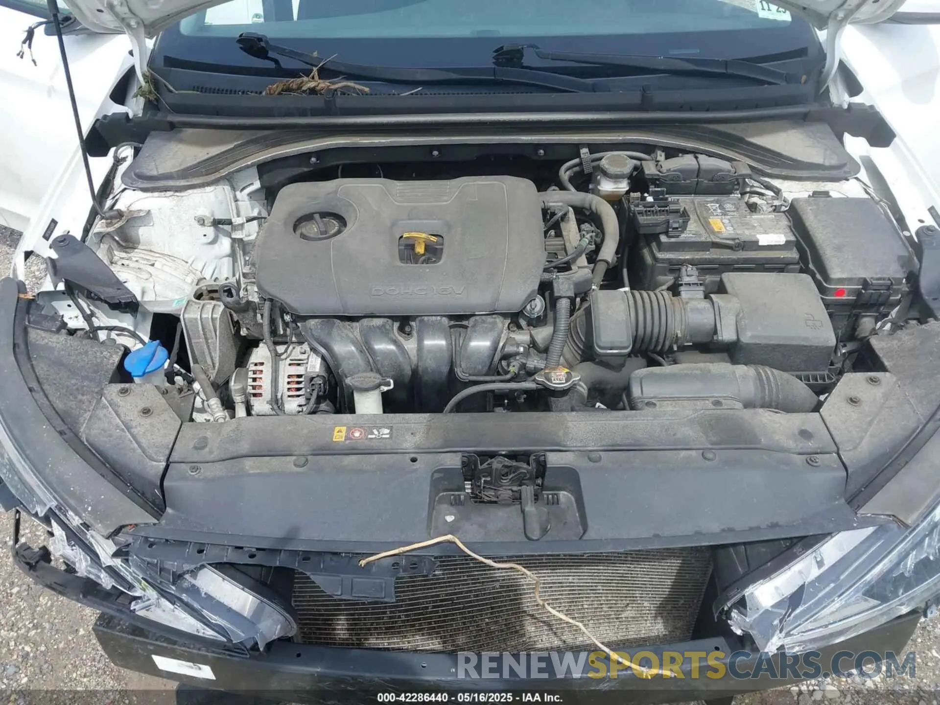 10 Photograph of a damaged car 5NPD84LF2LH628019 HYUNDAI ELANTRA 2020