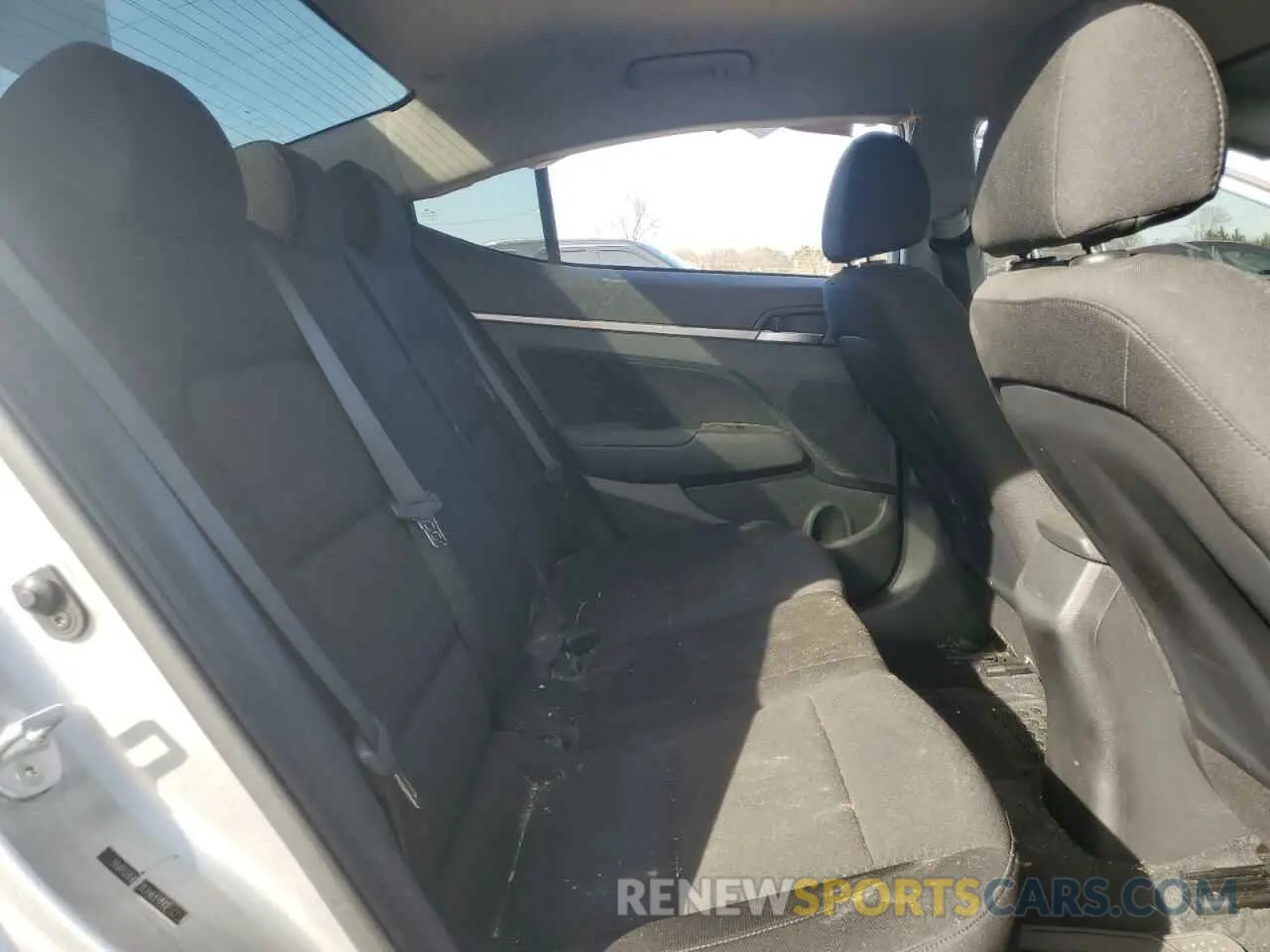 10 Photograph of a damaged car 5NPD84LF2LH631342 HYUNDAI ELANTRA 2020