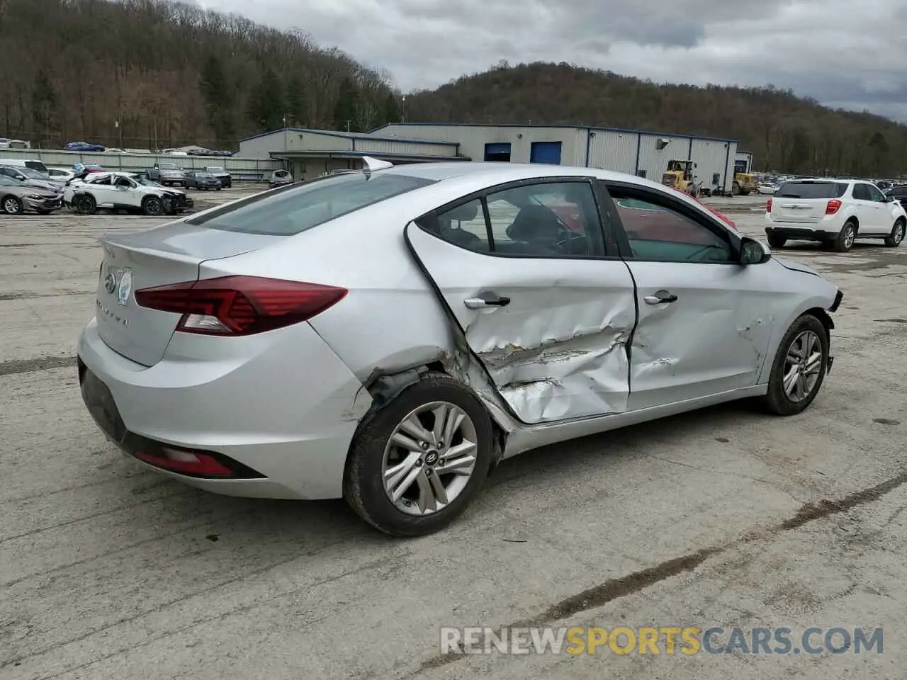 3 Photograph of a damaged car 5NPD84LF3LH509654 HYUNDAI ELANTRA 2020