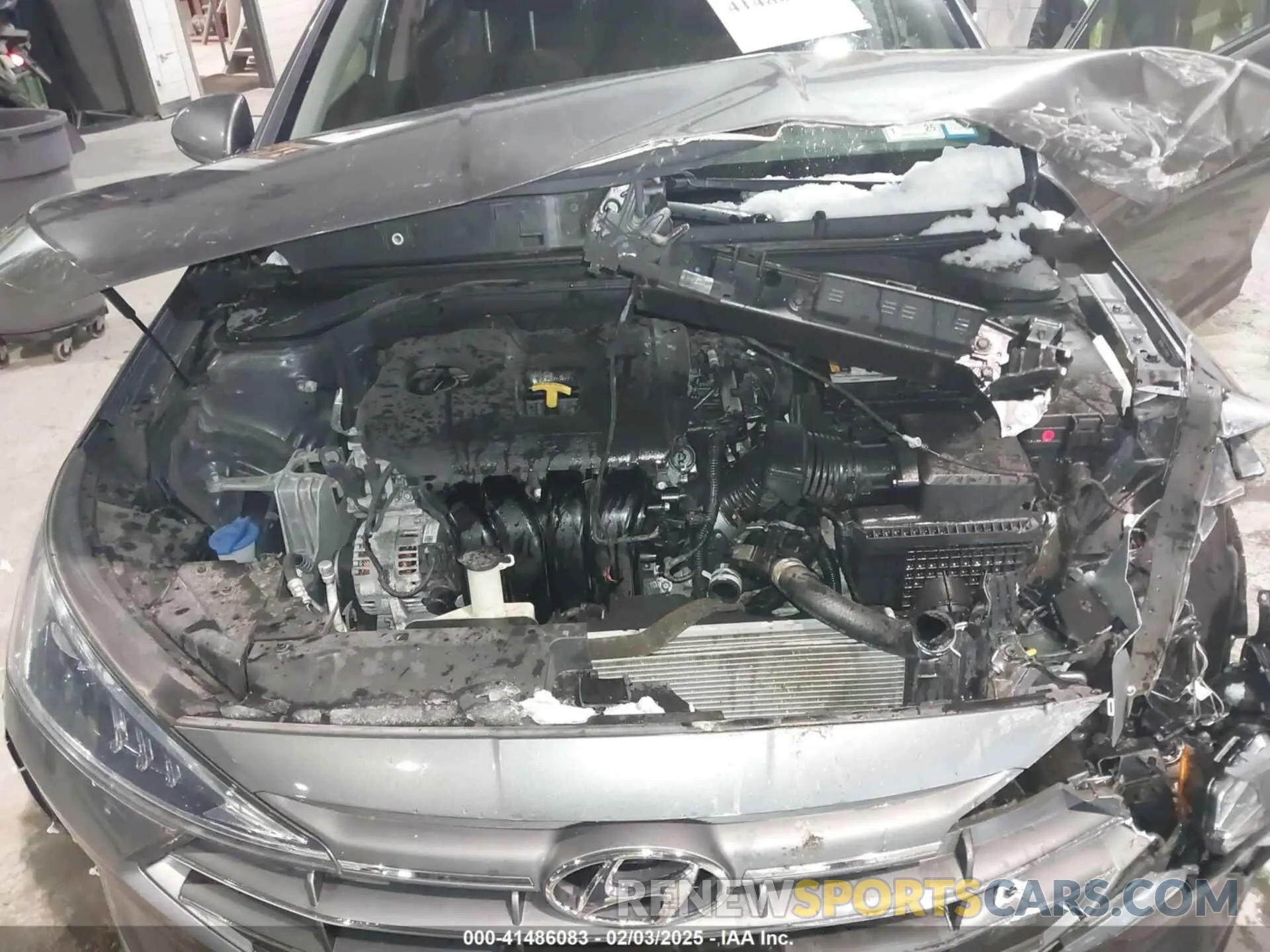 10 Photograph of a damaged car 5NPD84LF3LH528558 HYUNDAI ELANTRA 2020
