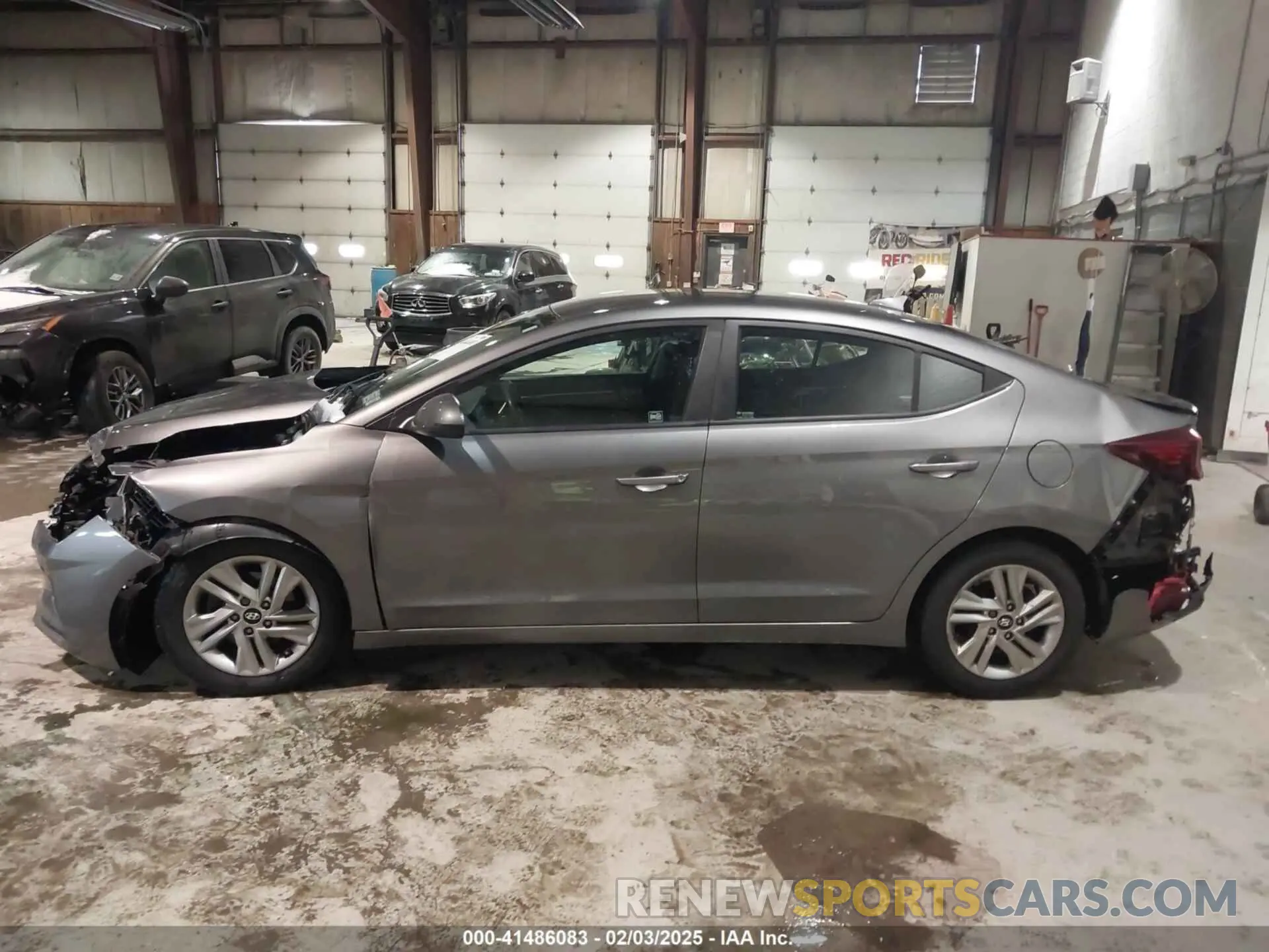 14 Photograph of a damaged car 5NPD84LF3LH528558 HYUNDAI ELANTRA 2020