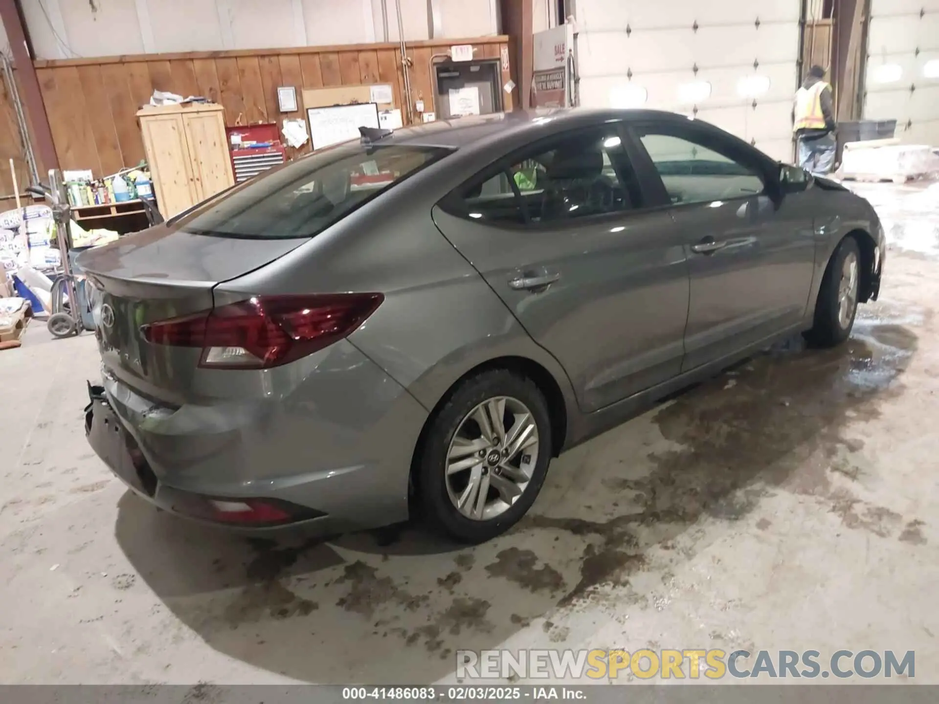 4 Photograph of a damaged car 5NPD84LF3LH528558 HYUNDAI ELANTRA 2020