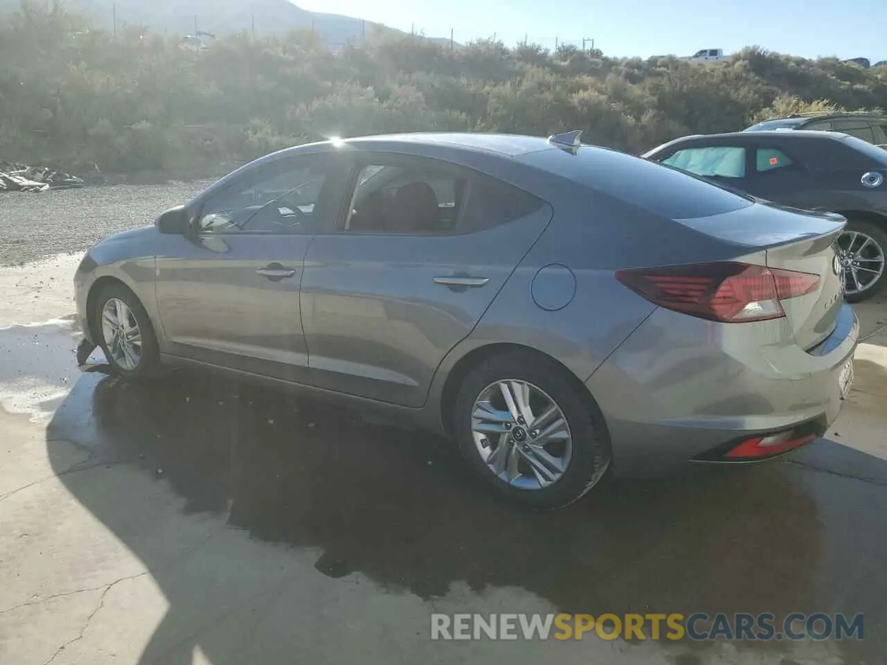2 Photograph of a damaged car 5NPD84LF3LH534828 HYUNDAI ELANTRA 2020
