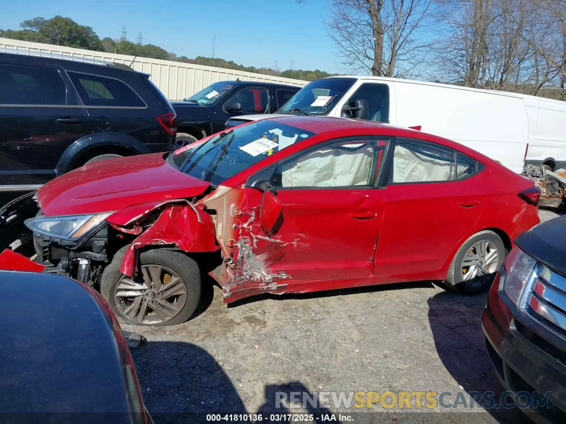 13 Photograph of a damaged car 5NPD84LF3LH538619 HYUNDAI ELANTRA 2020