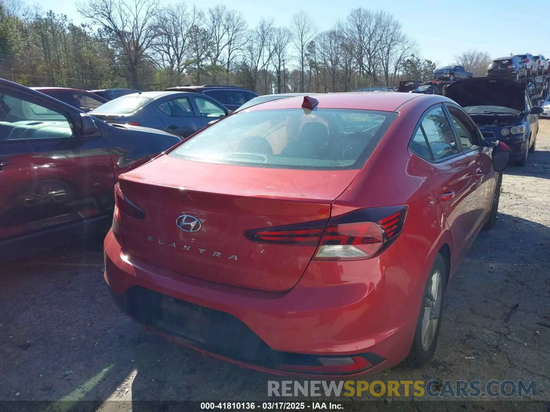 4 Photograph of a damaged car 5NPD84LF3LH538619 HYUNDAI ELANTRA 2020