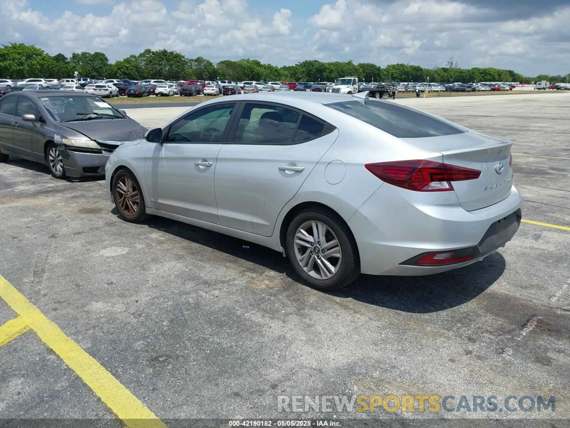 3 Photograph of a damaged car 5NPD84LF3LH540242 HYUNDAI ELANTRA 2020