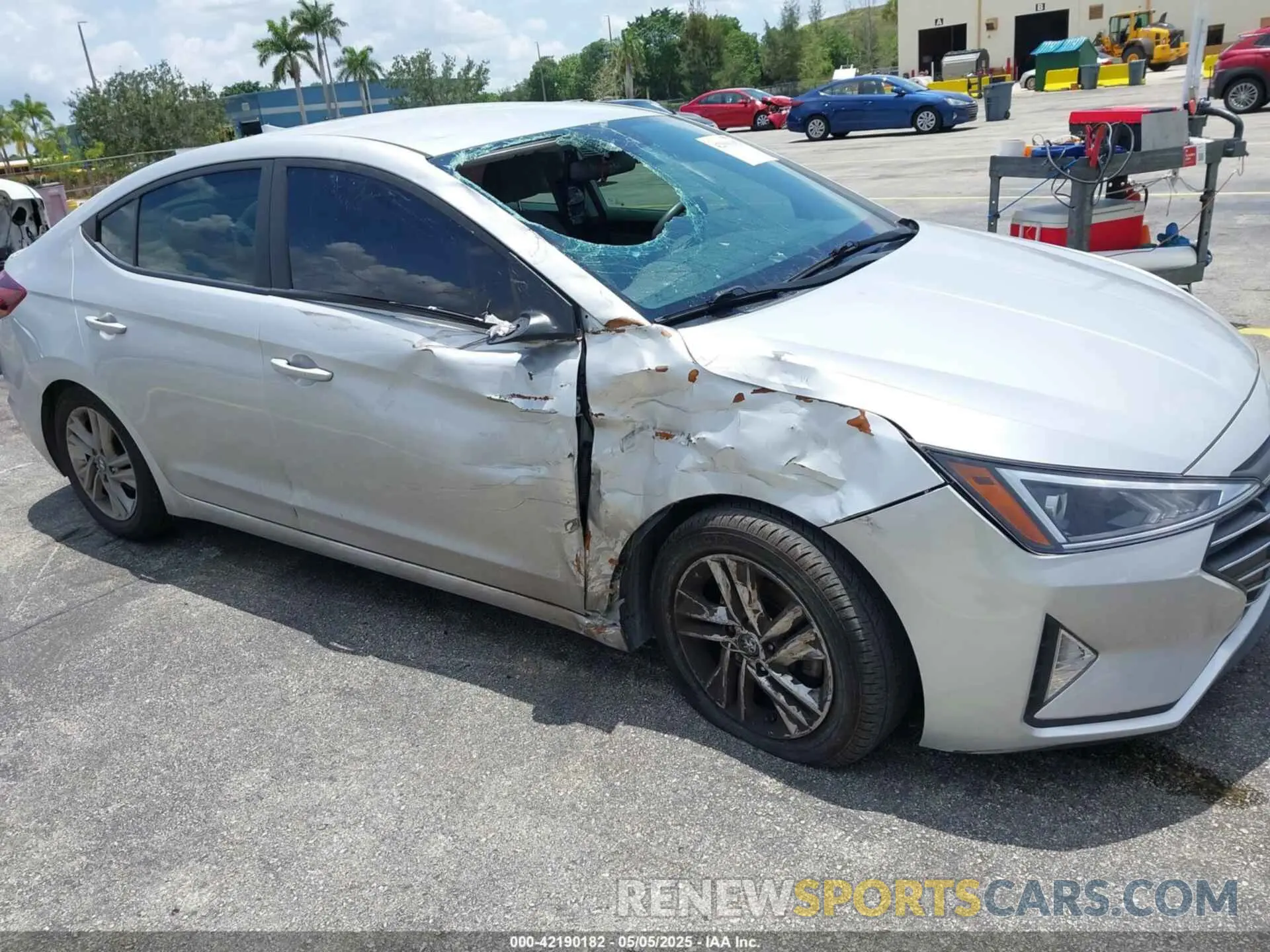 6 Photograph of a damaged car 5NPD84LF3LH540242 HYUNDAI ELANTRA 2020