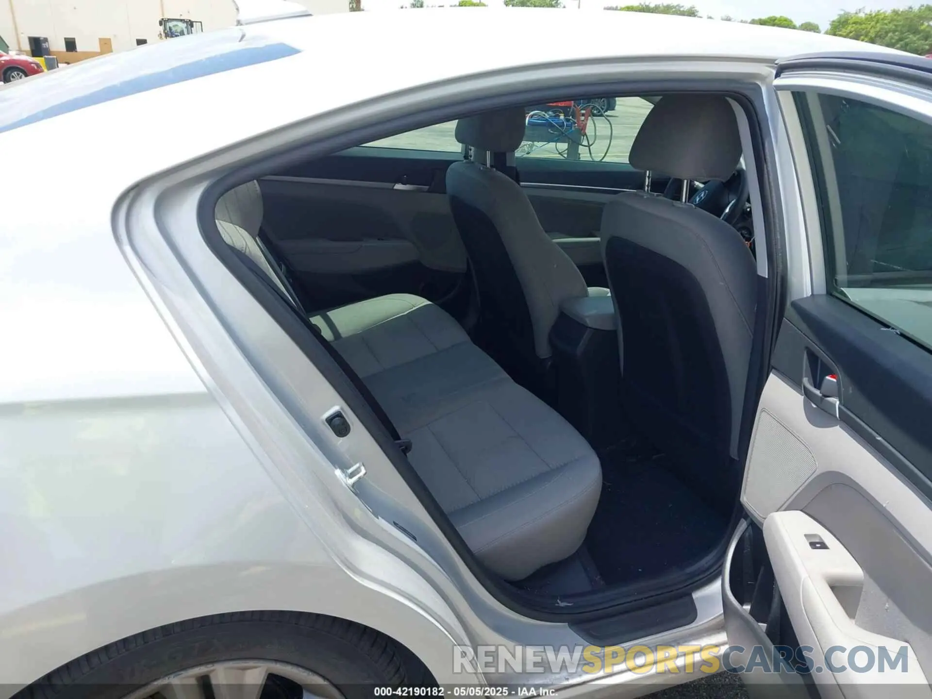 8 Photograph of a damaged car 5NPD84LF3LH540242 HYUNDAI ELANTRA 2020