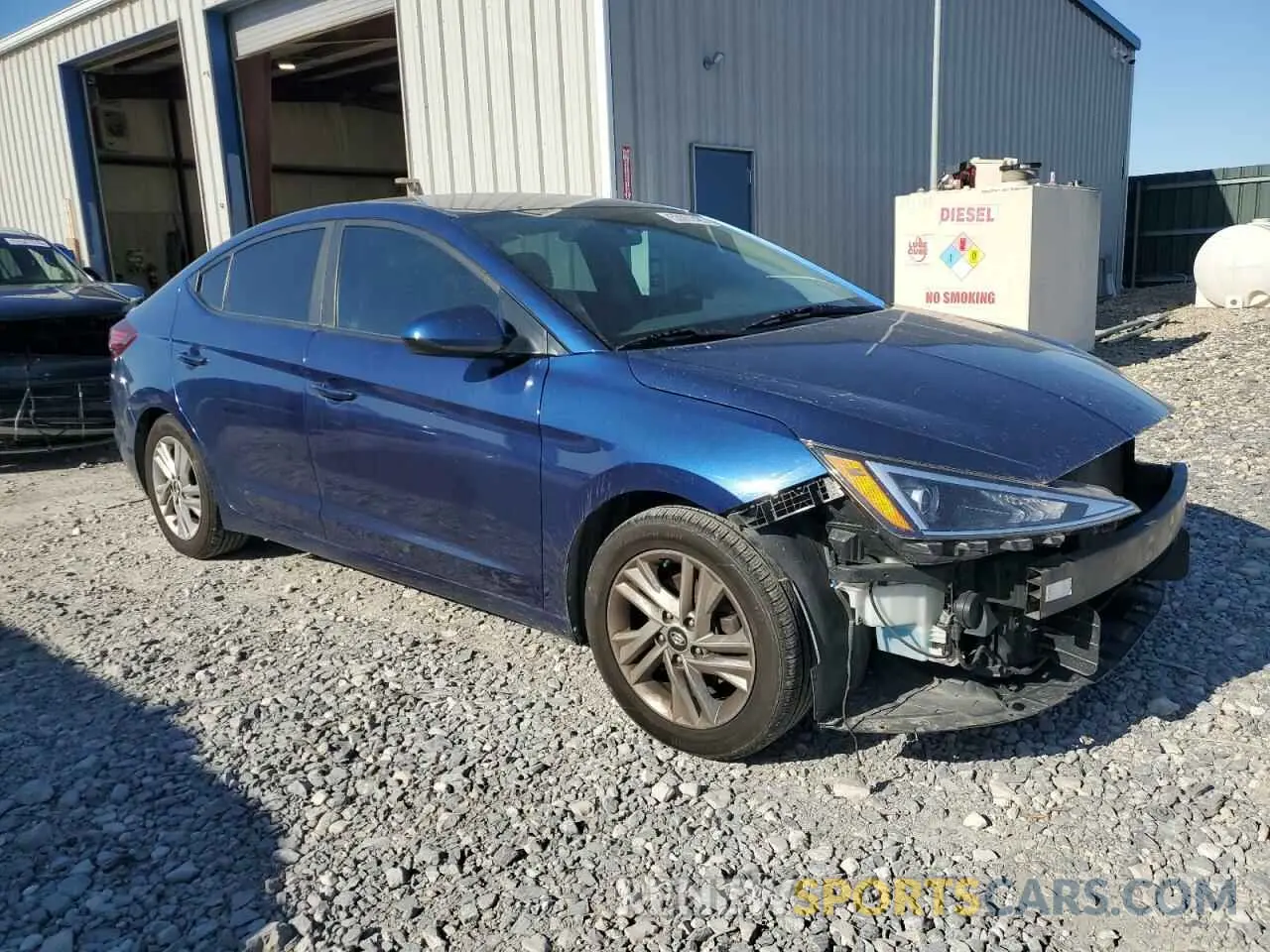 4 Photograph of a damaged car 5NPD84LF3LH548874 HYUNDAI ELANTRA 2020