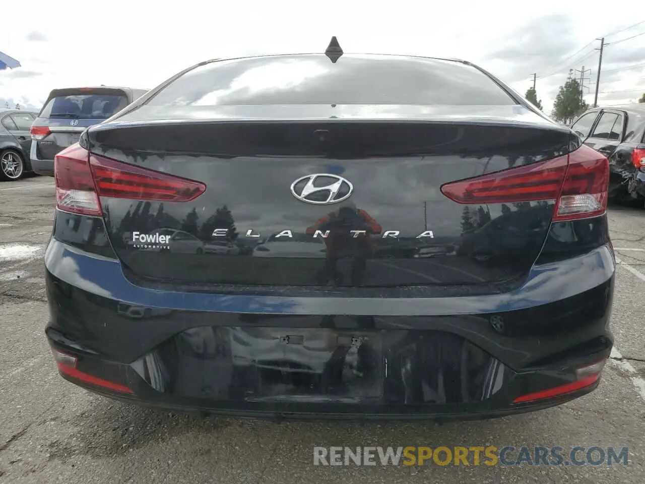 6 Photograph of a damaged car 5NPD84LF3LH554710 HYUNDAI ELANTRA 2020