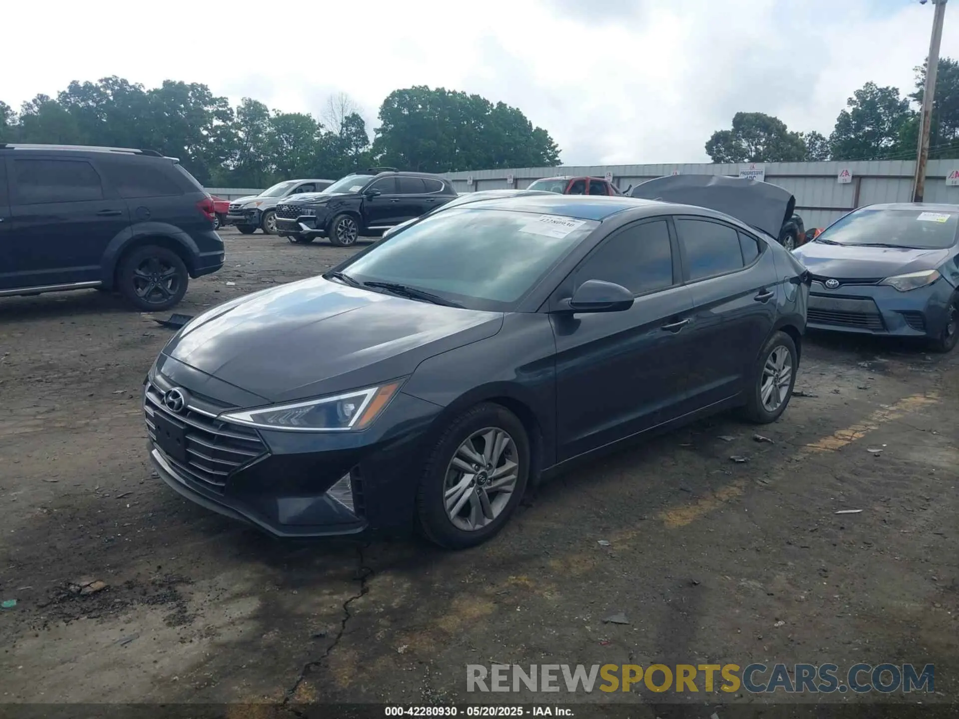 2 Photograph of a damaged car 5NPD84LF3LH555873 HYUNDAI ELANTRA 2020