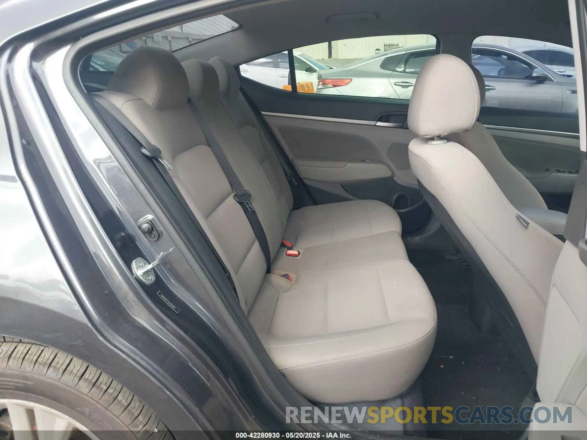 8 Photograph of a damaged car 5NPD84LF3LH555873 HYUNDAI ELANTRA 2020