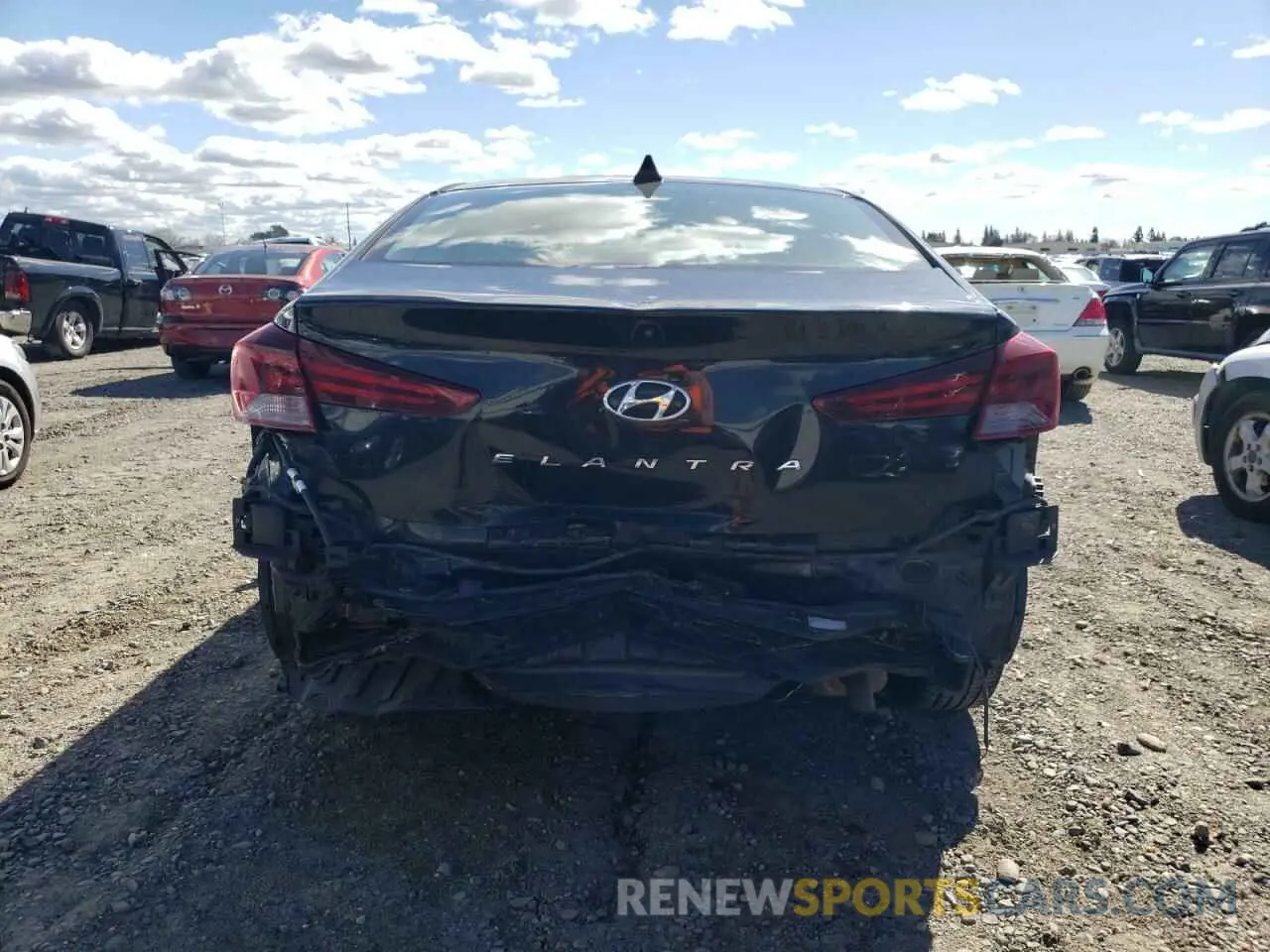 6 Photograph of a damaged car 5NPD84LF3LH559194 HYUNDAI ELANTRA 2020