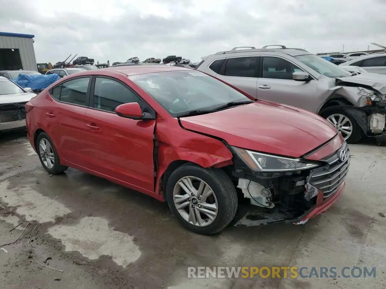 4 Photograph of a damaged car 5NPD84LF3LH569353 HYUNDAI ELANTRA 2020