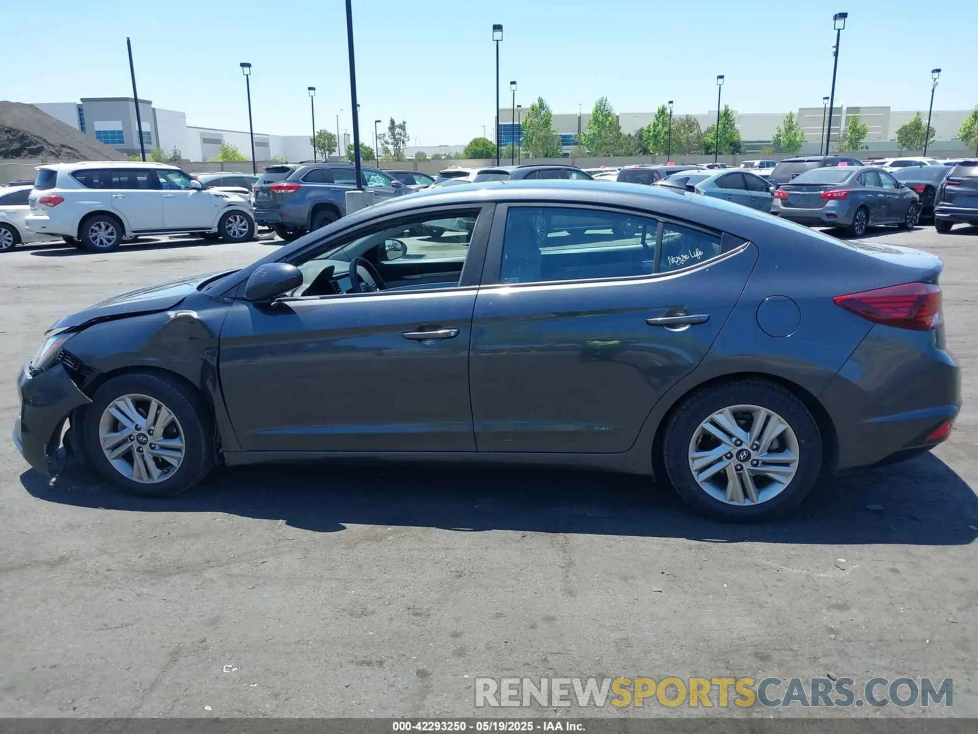 15 Photograph of a damaged car 5NPD84LF3LH571376 HYUNDAI ELANTRA 2020