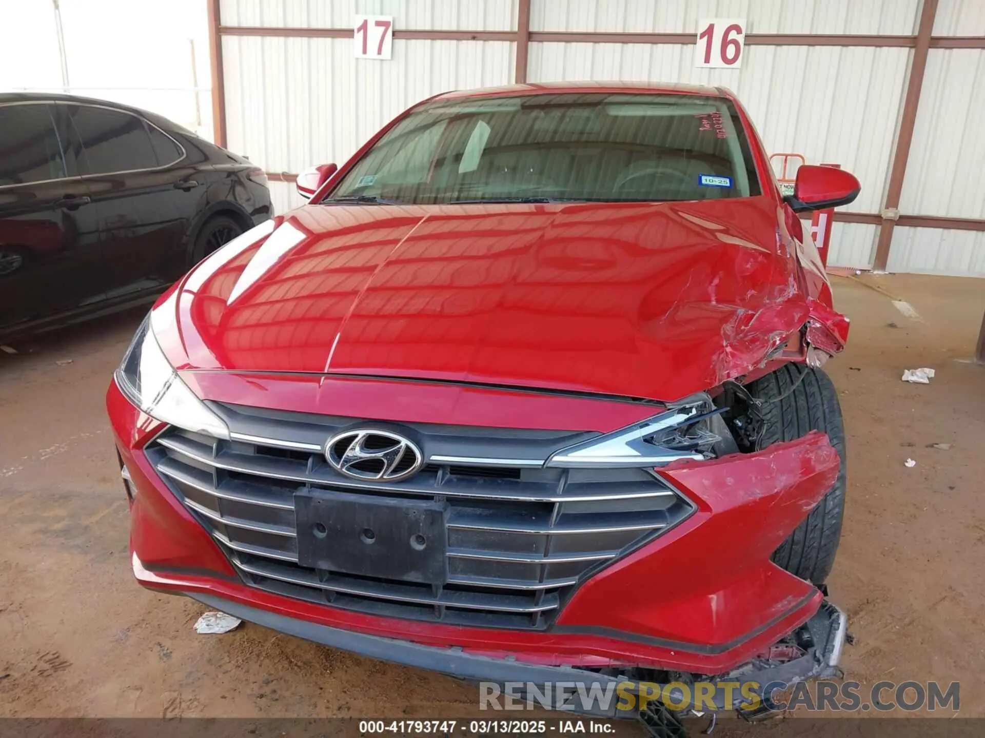 12 Photograph of a damaged car 5NPD84LF3LH572060 HYUNDAI ELANTRA 2020