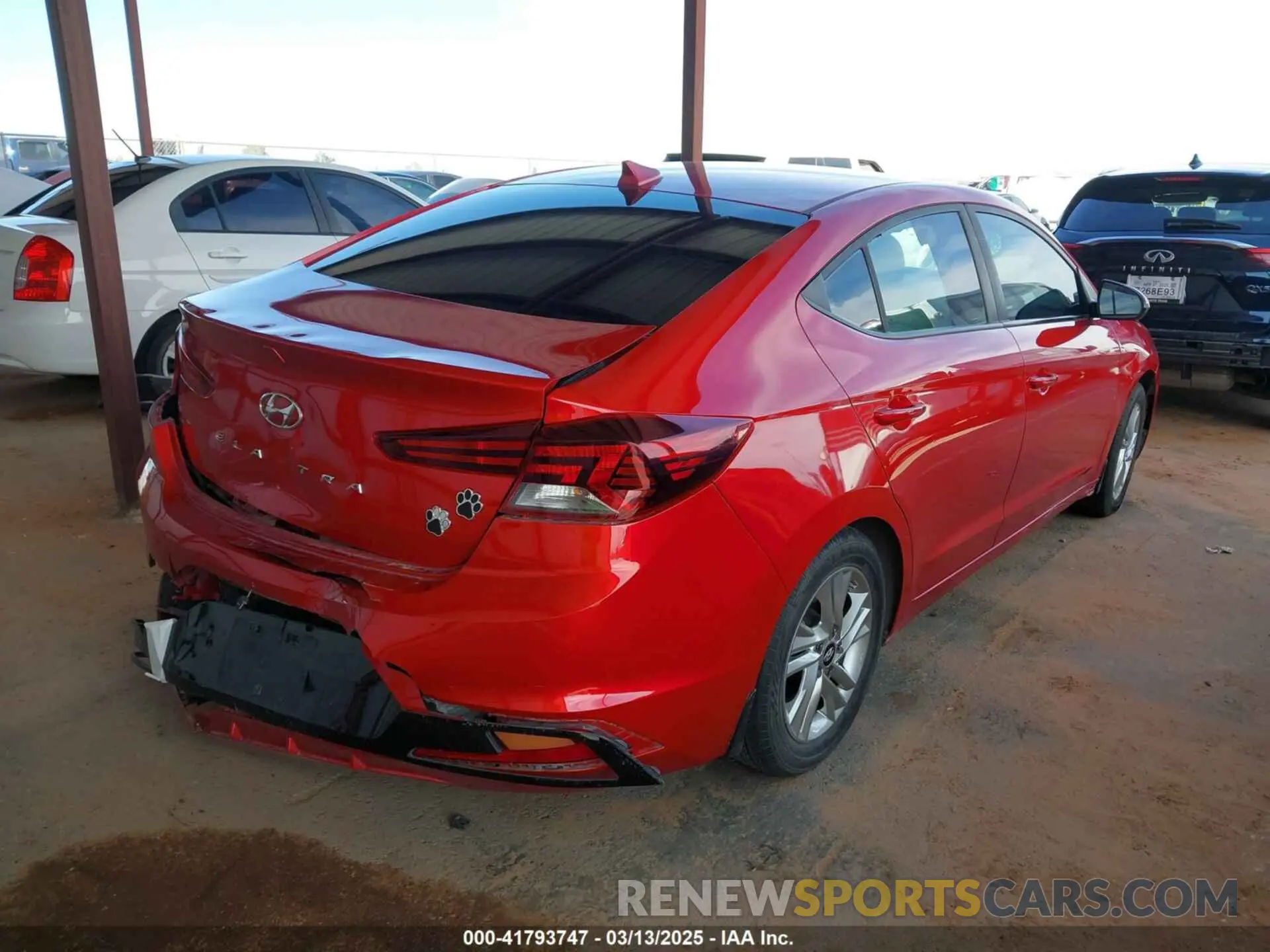 4 Photograph of a damaged car 5NPD84LF3LH572060 HYUNDAI ELANTRA 2020