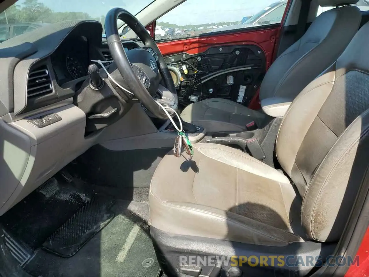 7 Photograph of a damaged car 5NPD84LF3LH573807 HYUNDAI ELANTRA 2020