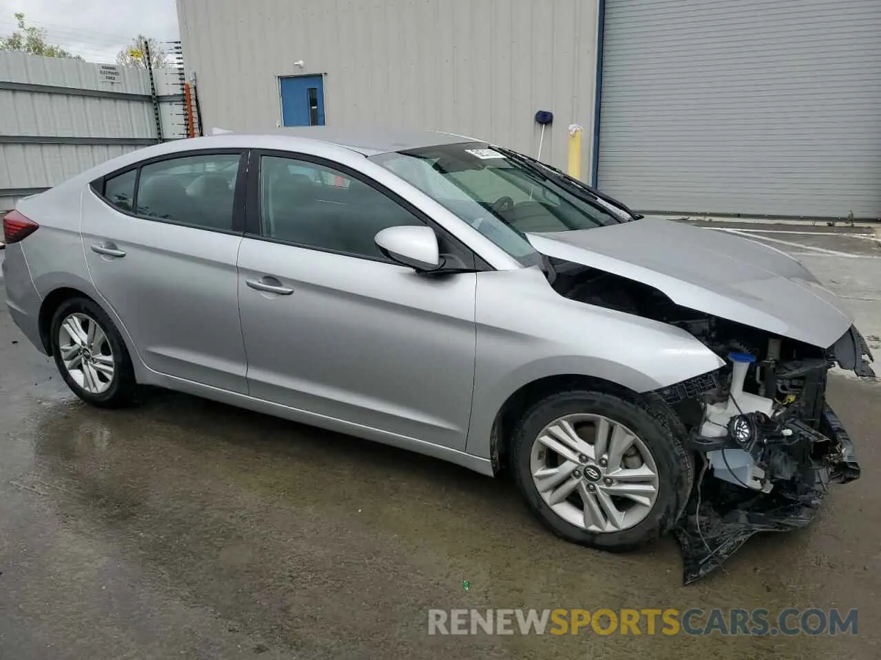 4 Photograph of a damaged car 5NPD84LF3LH578246 HYUNDAI ELANTRA 2020