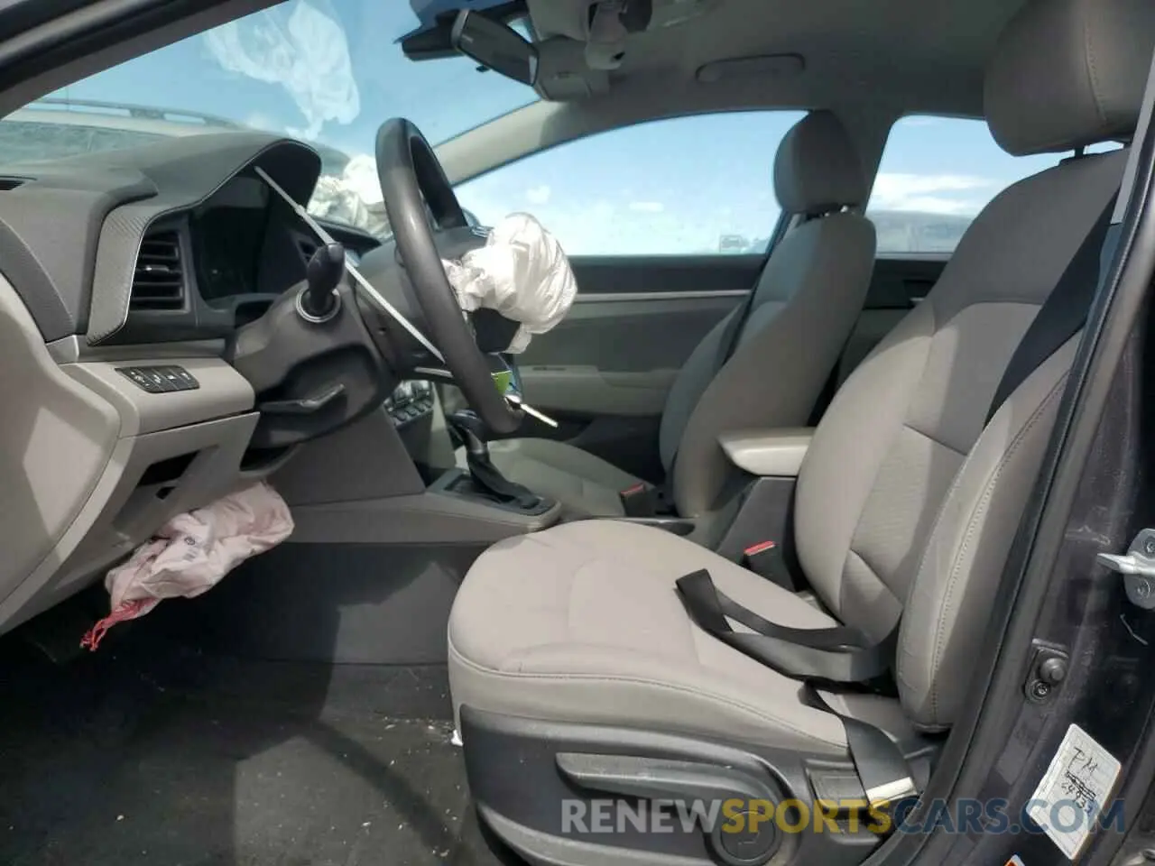 7 Photograph of a damaged car 5NPD84LF3LH579297 HYUNDAI ELANTRA 2020