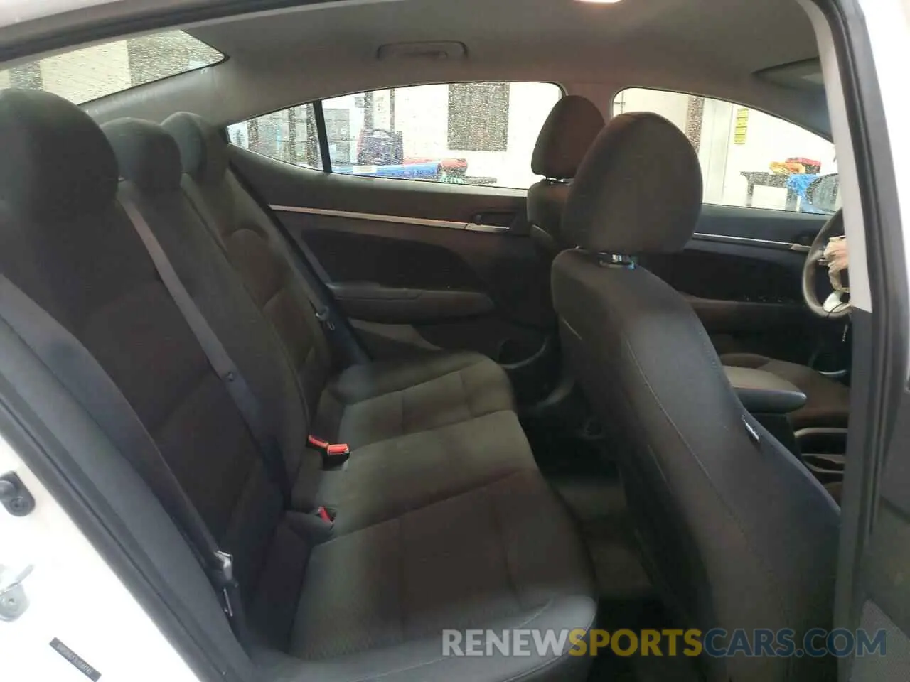 10 Photograph of a damaged car 5NPD84LF3LH584743 HYUNDAI ELANTRA 2020