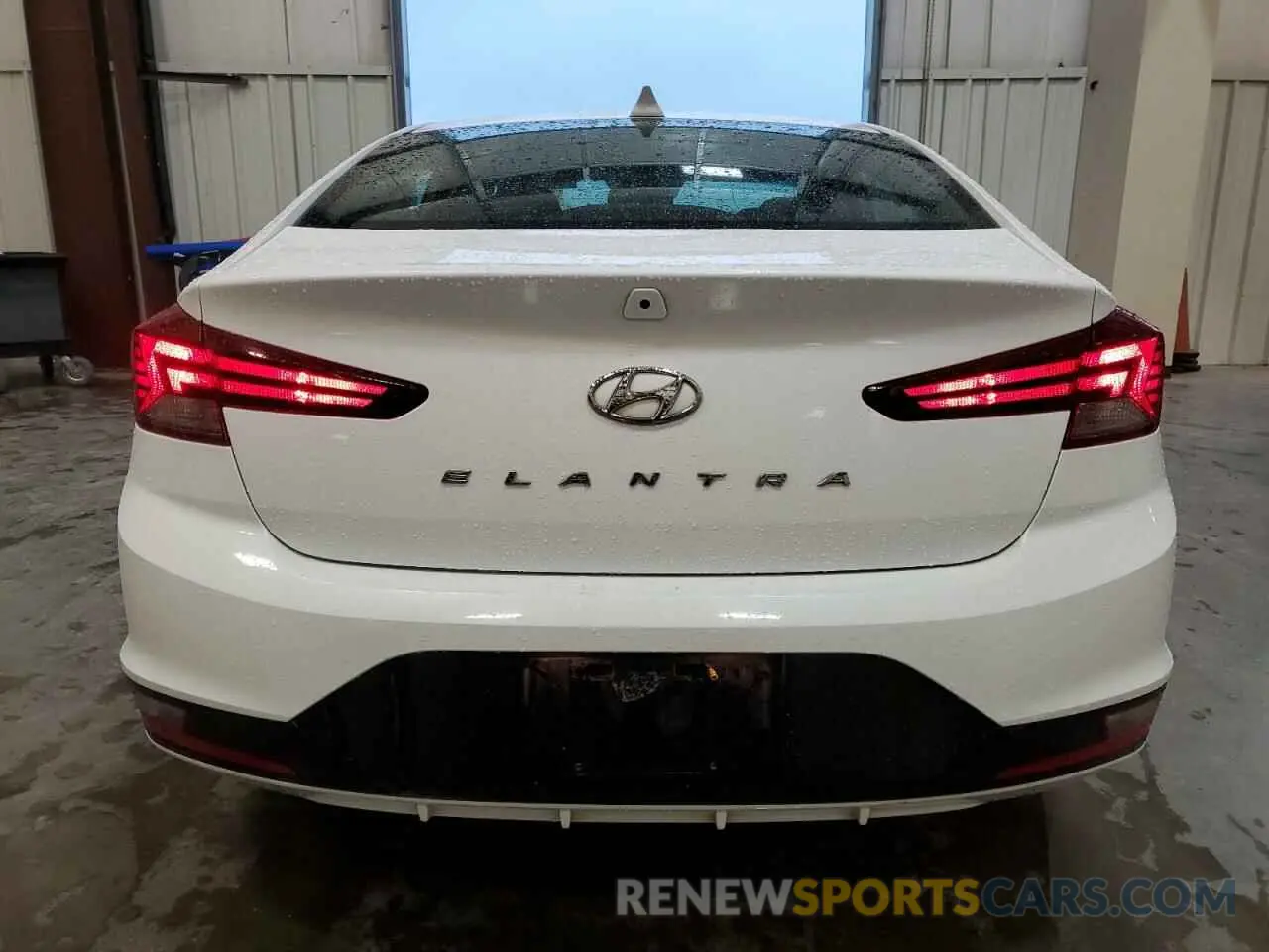 6 Photograph of a damaged car 5NPD84LF3LH584743 HYUNDAI ELANTRA 2020
