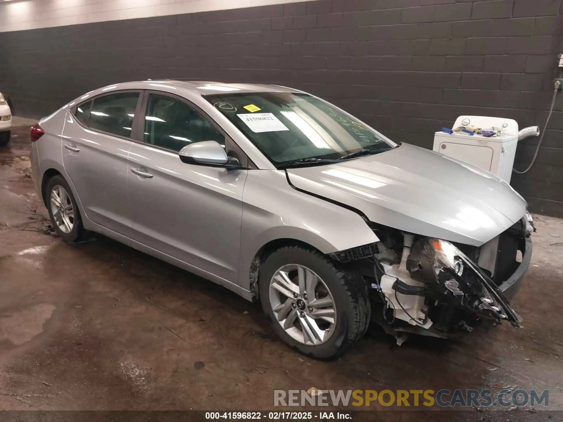 1 Photograph of a damaged car 5NPD84LF3LH600987 HYUNDAI ELANTRA 2020