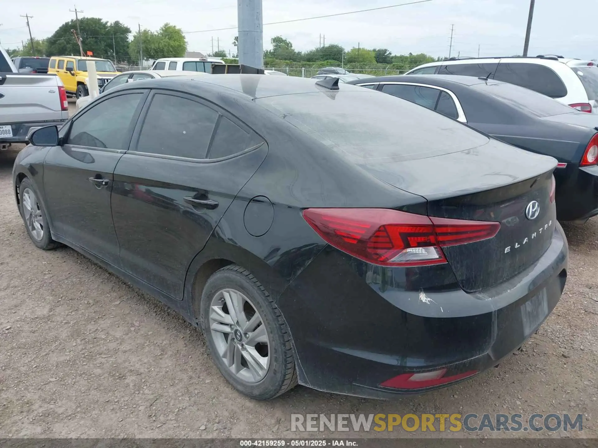 3 Photograph of a damaged car 5NPD84LF3LH606921 HYUNDAI ELANTRA 2020