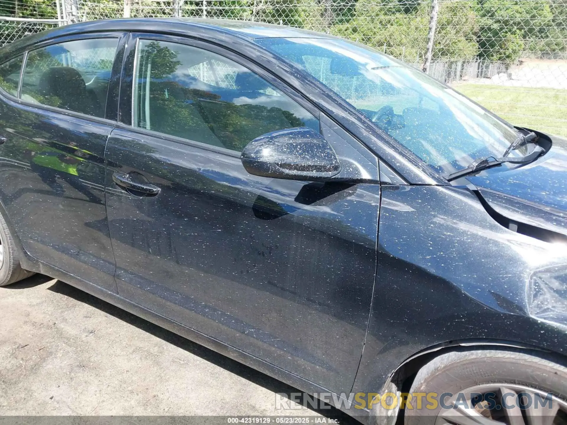 13 Photograph of a damaged car 5NPD84LF3LH625761 HYUNDAI ELANTRA 2020