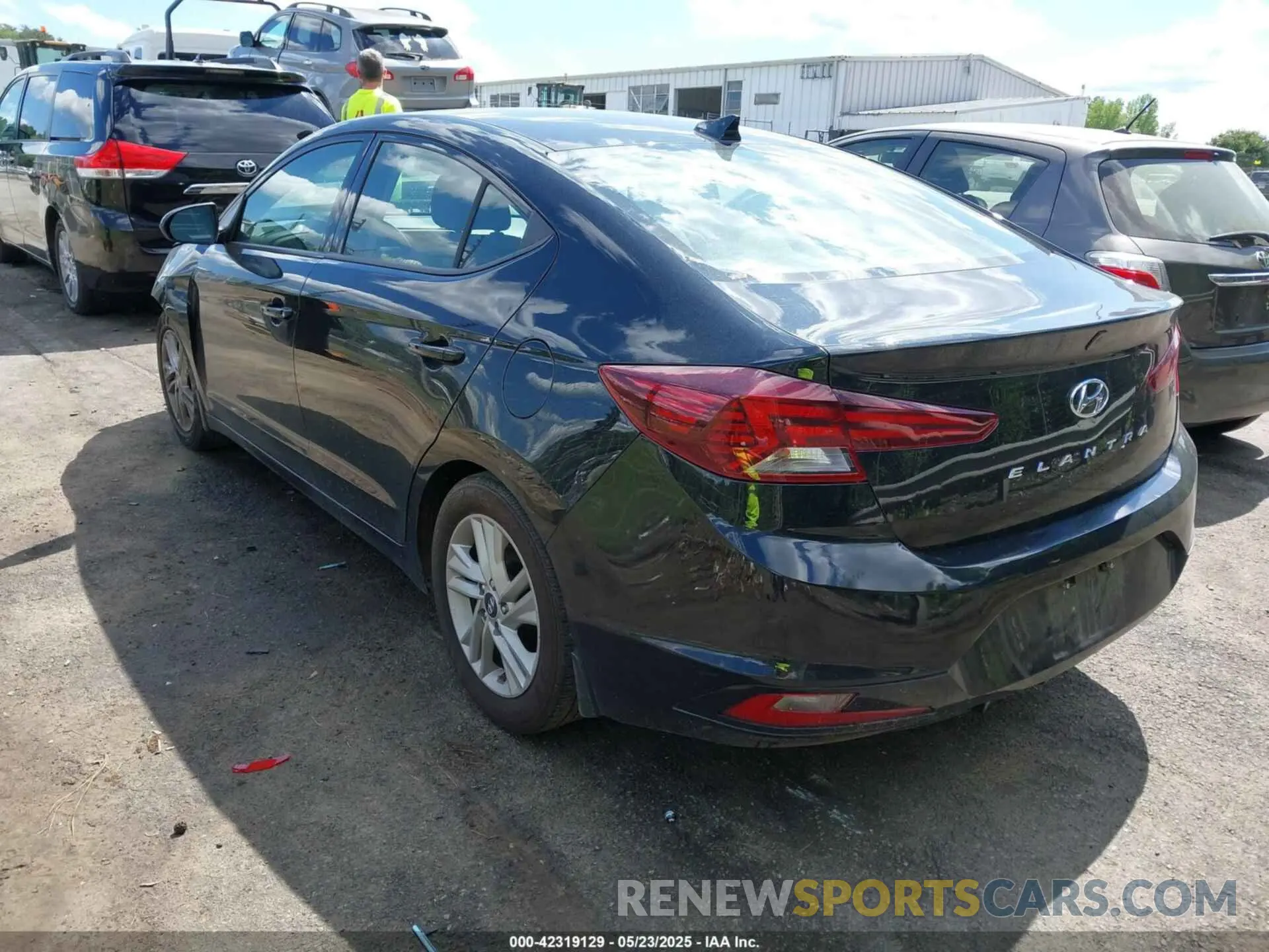 3 Photograph of a damaged car 5NPD84LF3LH625761 HYUNDAI ELANTRA 2020