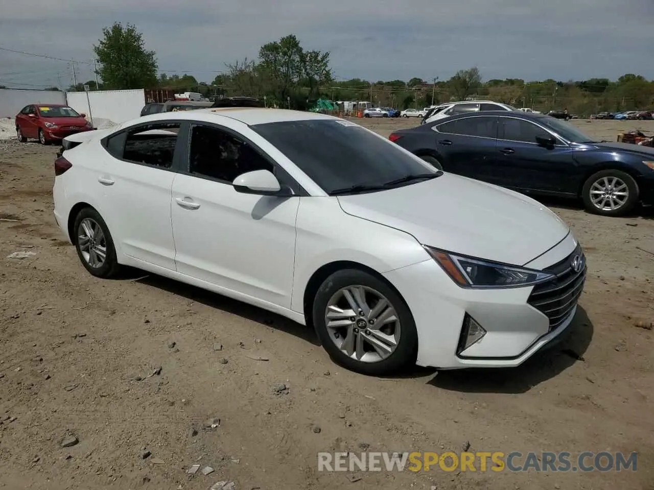 4 Photograph of a damaged car 5NPD84LF3LH630507 HYUNDAI ELANTRA 2020