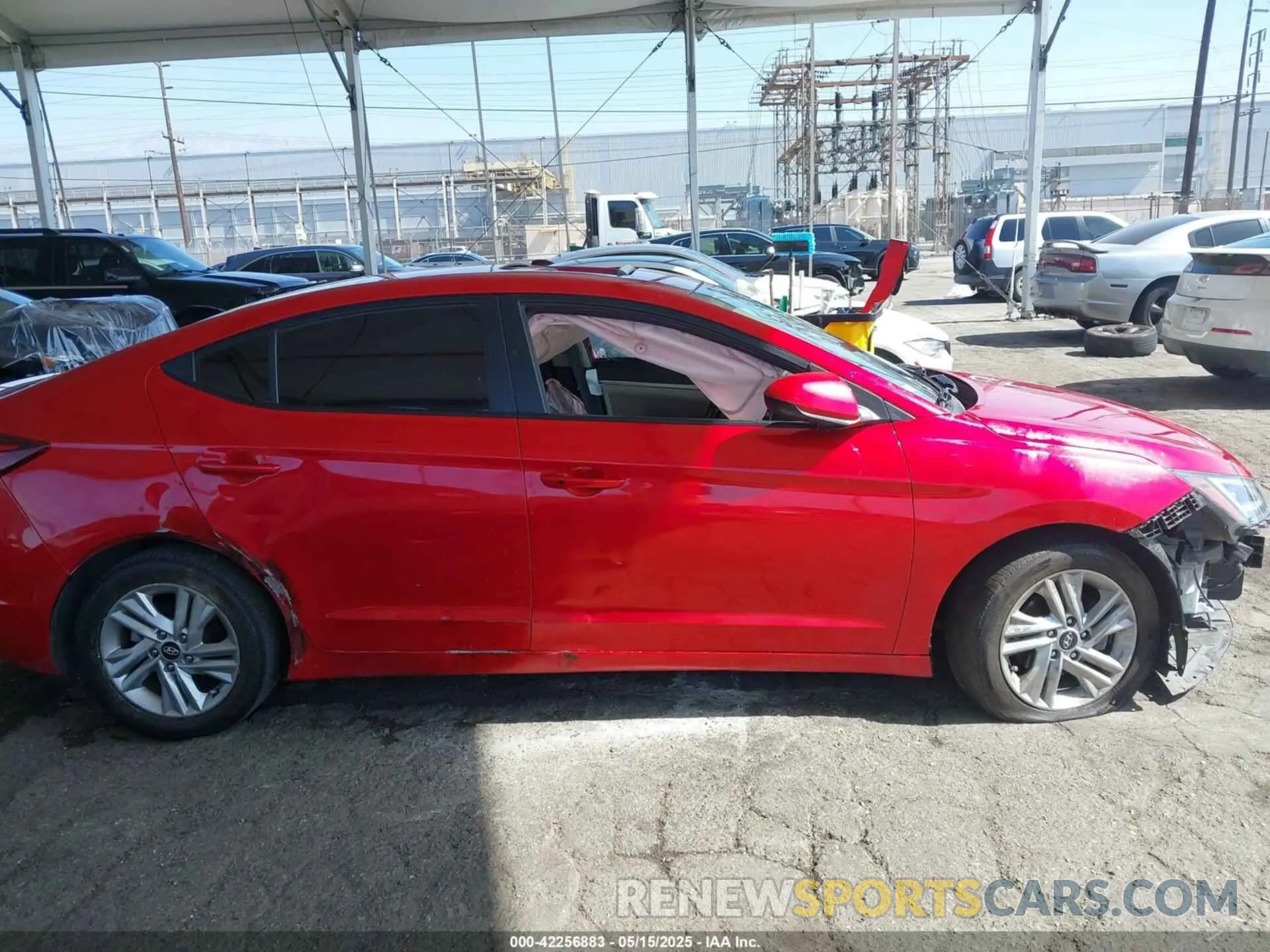 13 Photograph of a damaged car 5NPD84LF3LH631009 HYUNDAI ELANTRA 2020