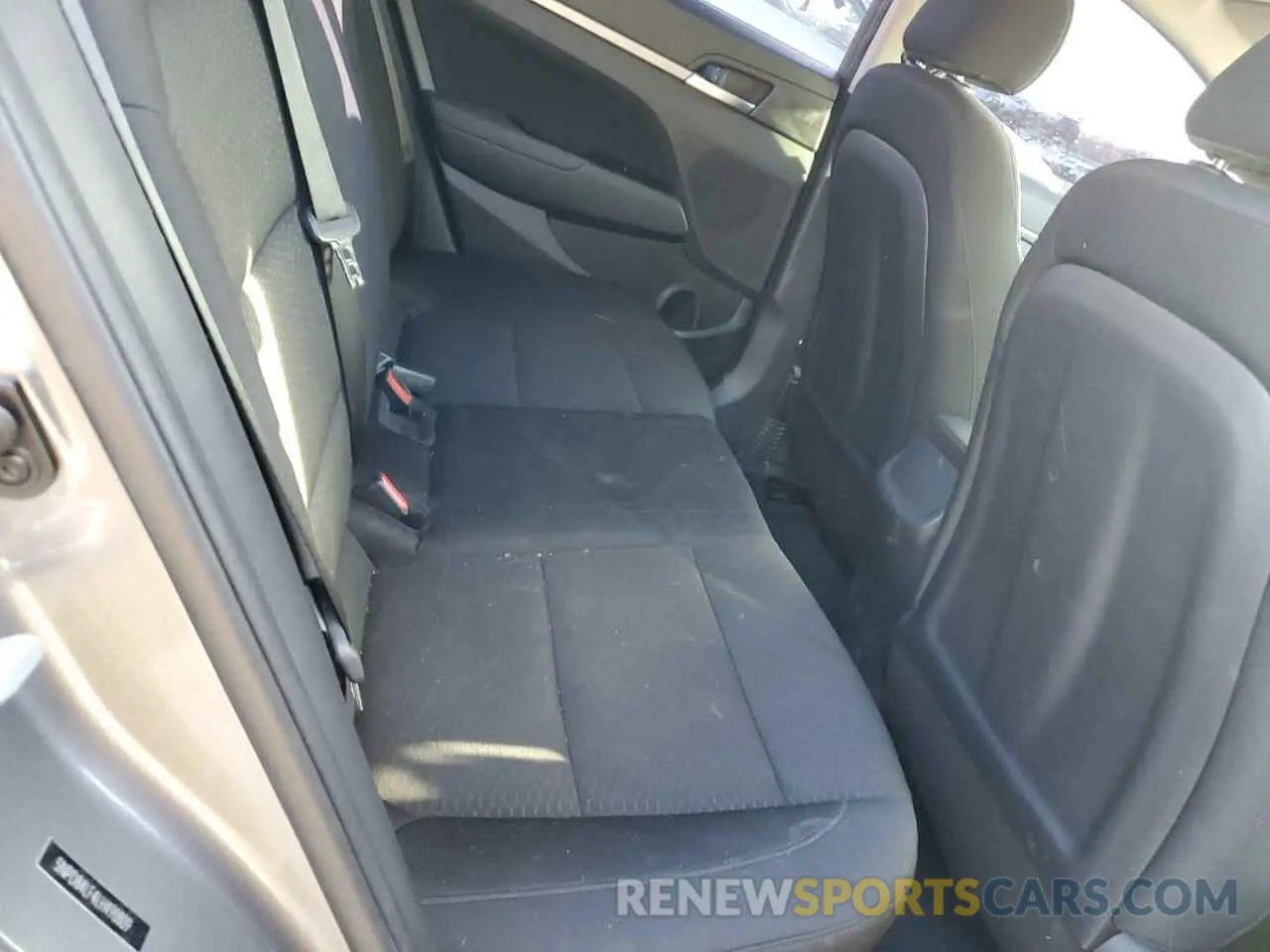10 Photograph of a damaged car 5NPD84LF4LH498809 HYUNDAI ELANTRA 2020