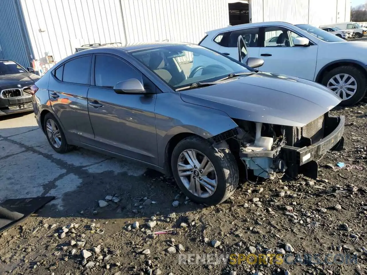 4 Photograph of a damaged car 5NPD84LF4LH498809 HYUNDAI ELANTRA 2020