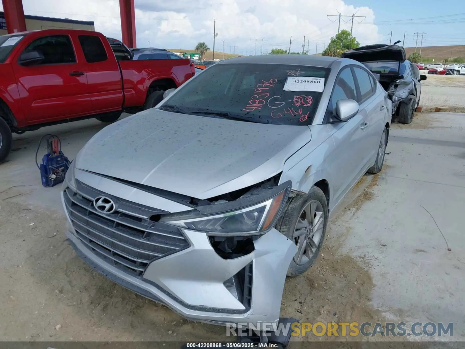 2 Photograph of a damaged car 5NPD84LF4LH521313 HYUNDAI ELANTRA 2020