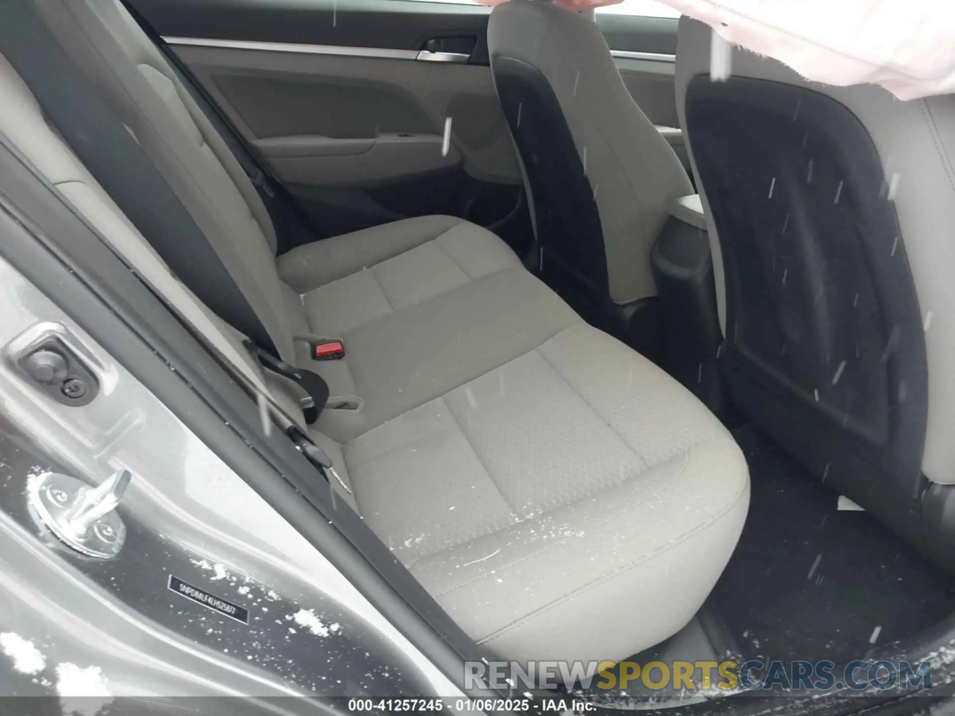 8 Photograph of a damaged car 5NPD84LF4LH525877 HYUNDAI ELANTRA 2020