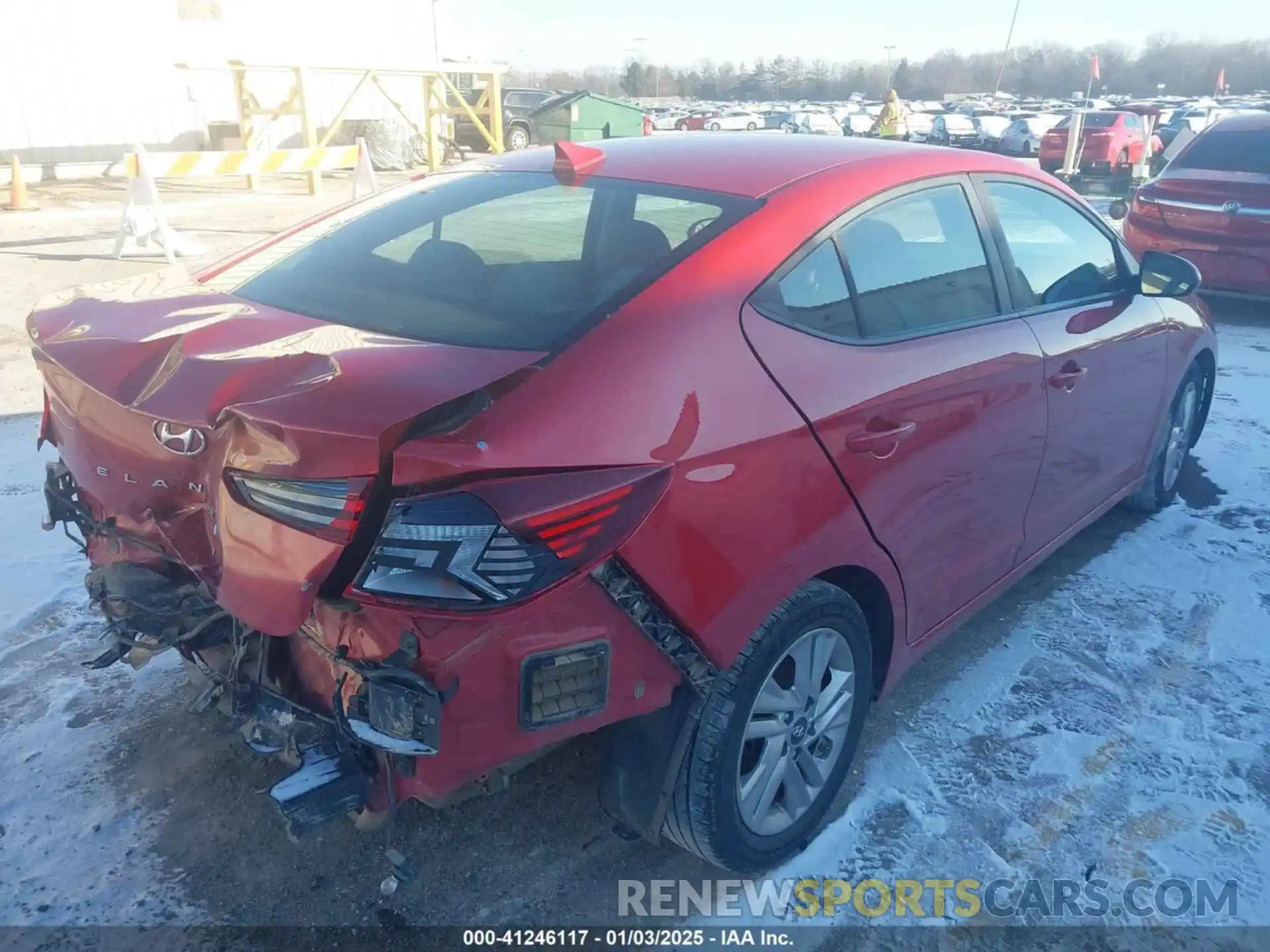 4 Photograph of a damaged car 5NPD84LF4LH527323 HYUNDAI ELANTRA 2020