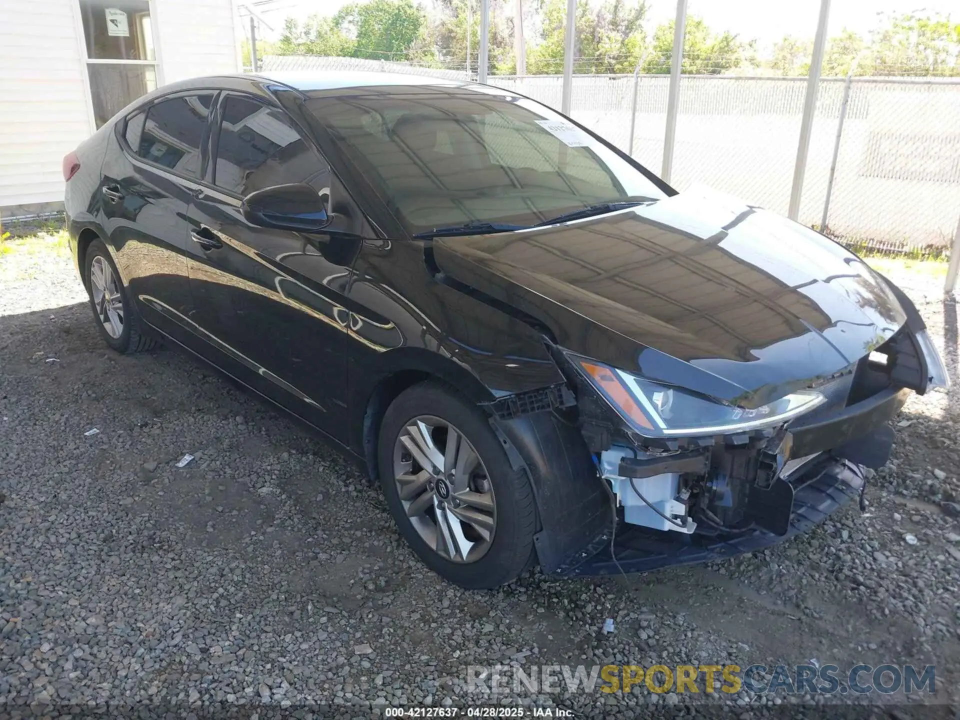 1 Photograph of a damaged car 5NPD84LF4LH532926 HYUNDAI ELANTRA 2020