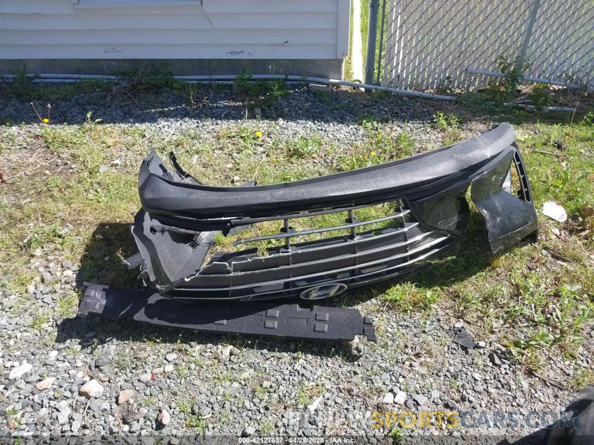 12 Photograph of a damaged car 5NPD84LF4LH532926 HYUNDAI ELANTRA 2020
