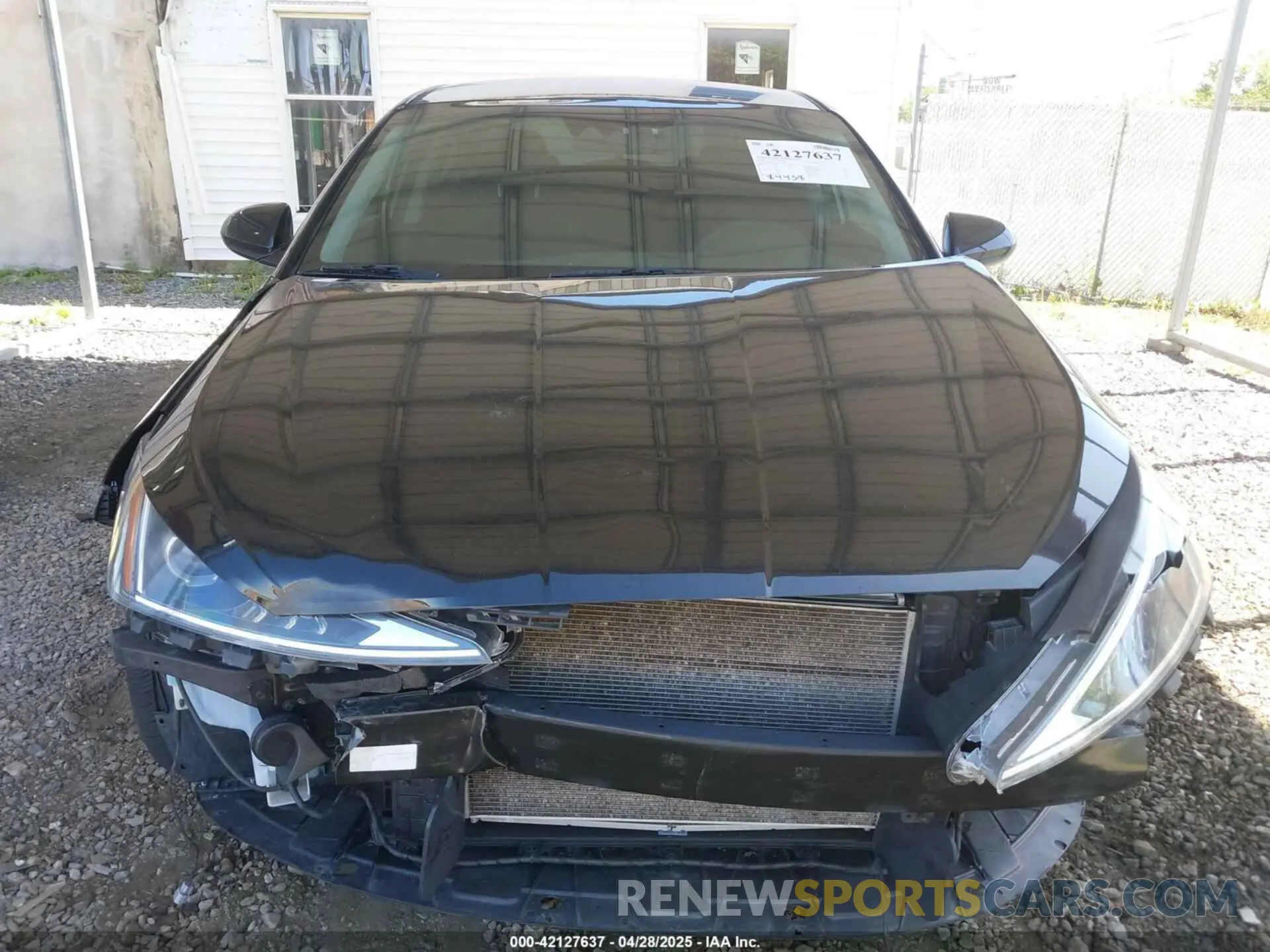 13 Photograph of a damaged car 5NPD84LF4LH532926 HYUNDAI ELANTRA 2020