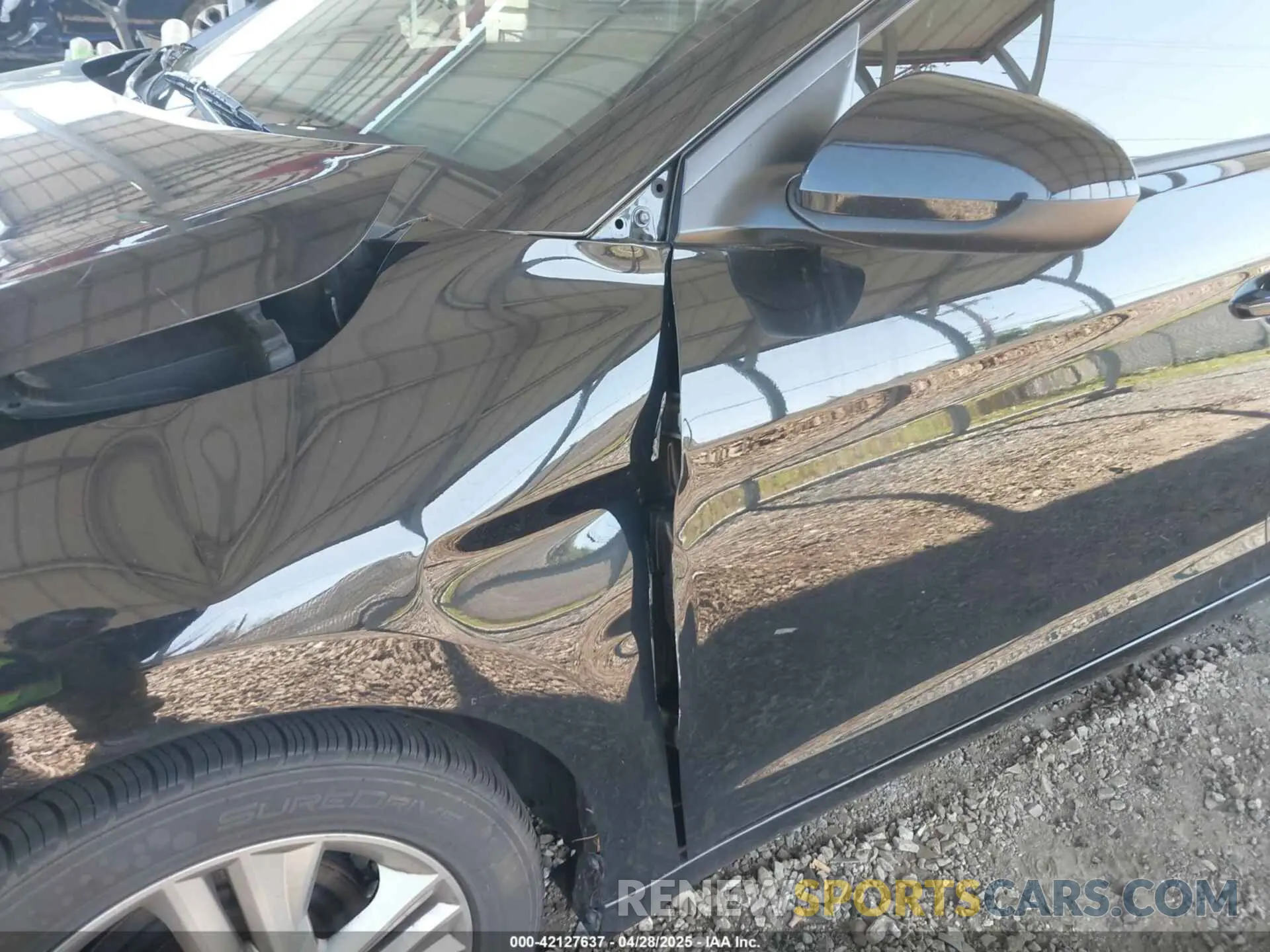 18 Photograph of a damaged car 5NPD84LF4LH532926 HYUNDAI ELANTRA 2020