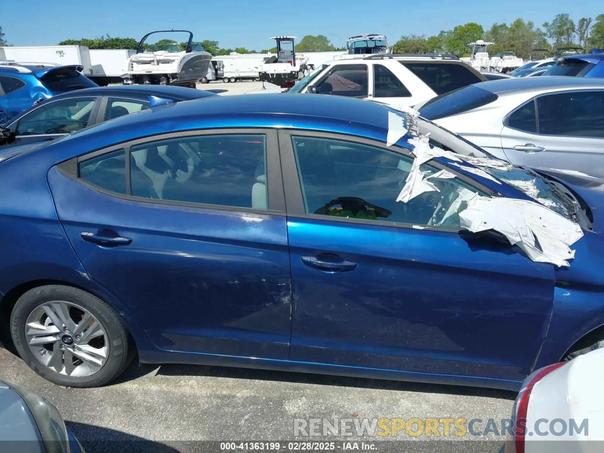 13 Photograph of a damaged car 5NPD84LF4LH567238 HYUNDAI ELANTRA 2020