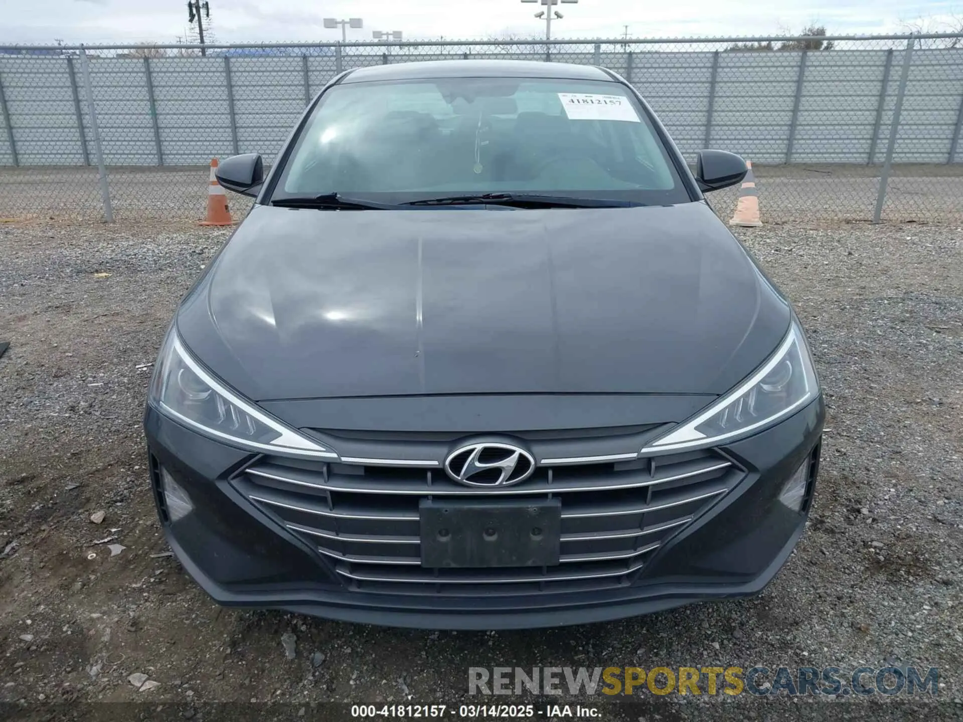 12 Photograph of a damaged car 5NPD84LF4LH571516 HYUNDAI ELANTRA 2020