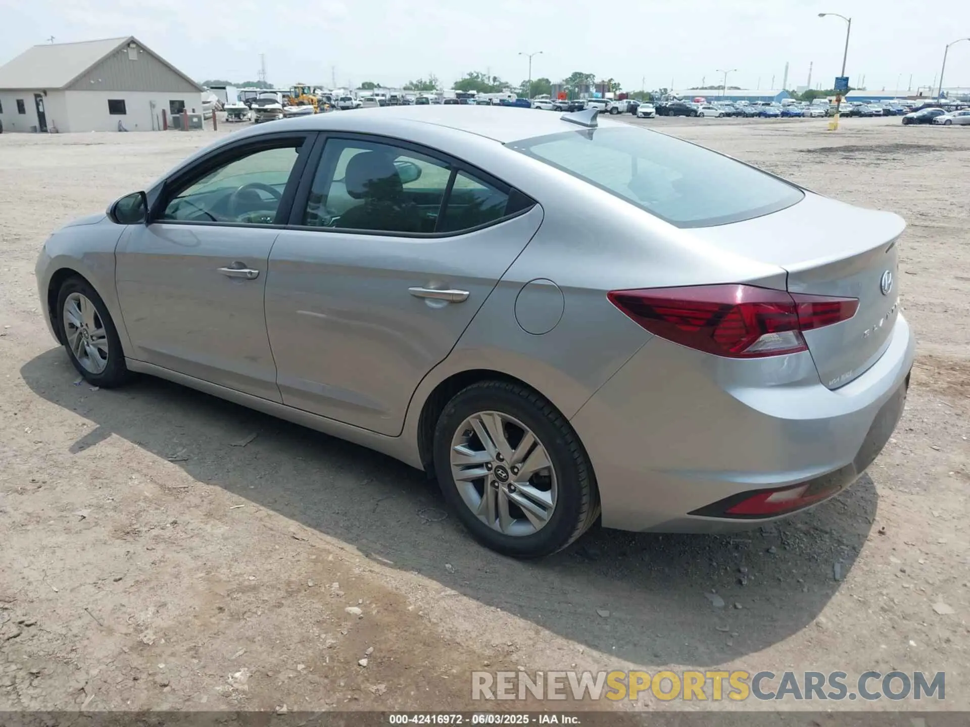 3 Photograph of a damaged car 5NPD84LF4LH581107 HYUNDAI ELANTRA 2020