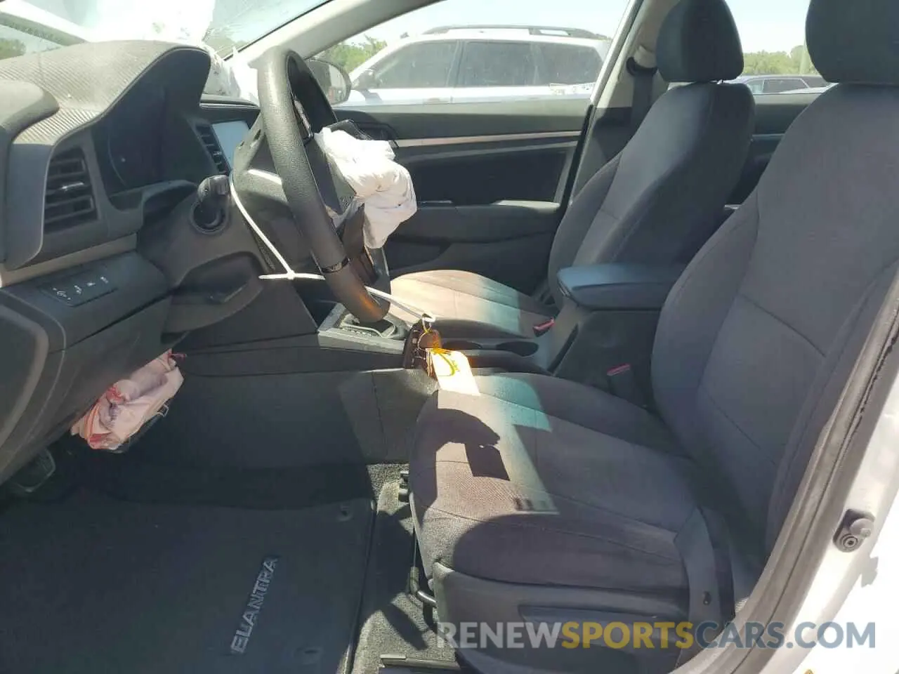7 Photograph of a damaged car 5NPD84LF4LH596786 HYUNDAI ELANTRA 2020
