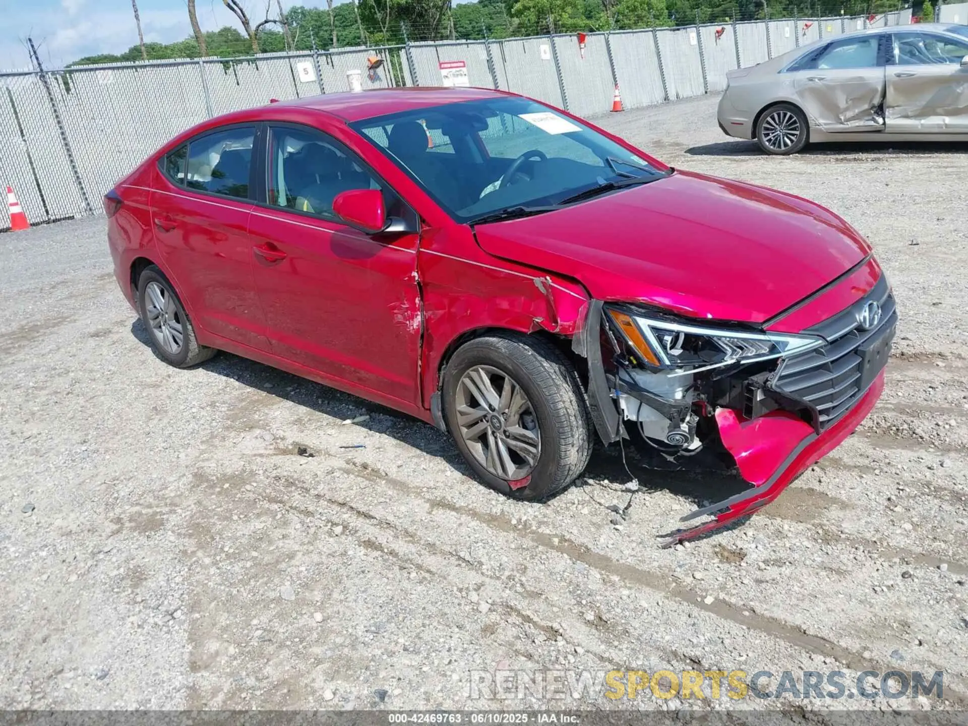 1 Photograph of a damaged car 5NPD84LF4LH598506 HYUNDAI ELANTRA 2020