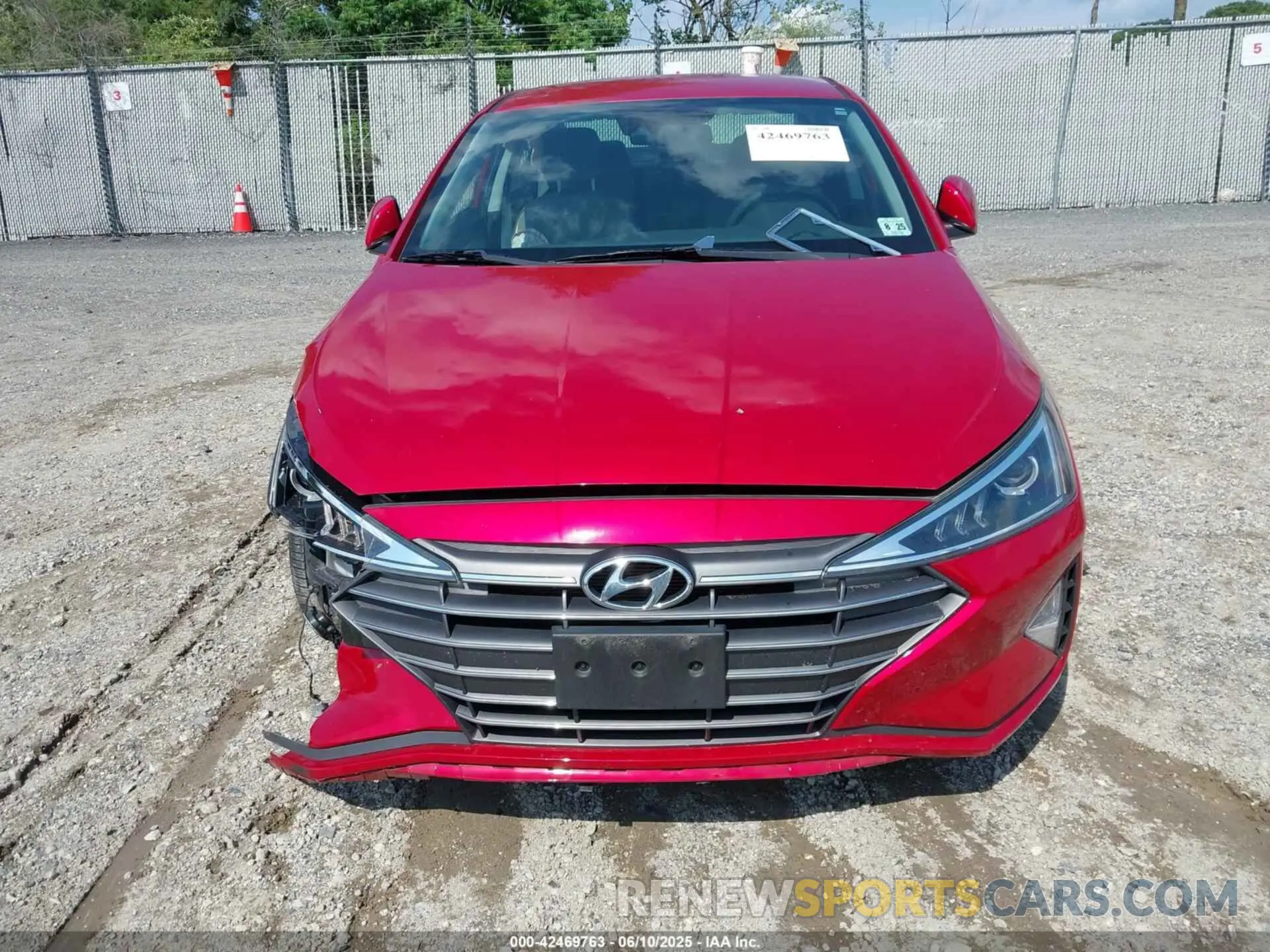 12 Photograph of a damaged car 5NPD84LF4LH598506 HYUNDAI ELANTRA 2020